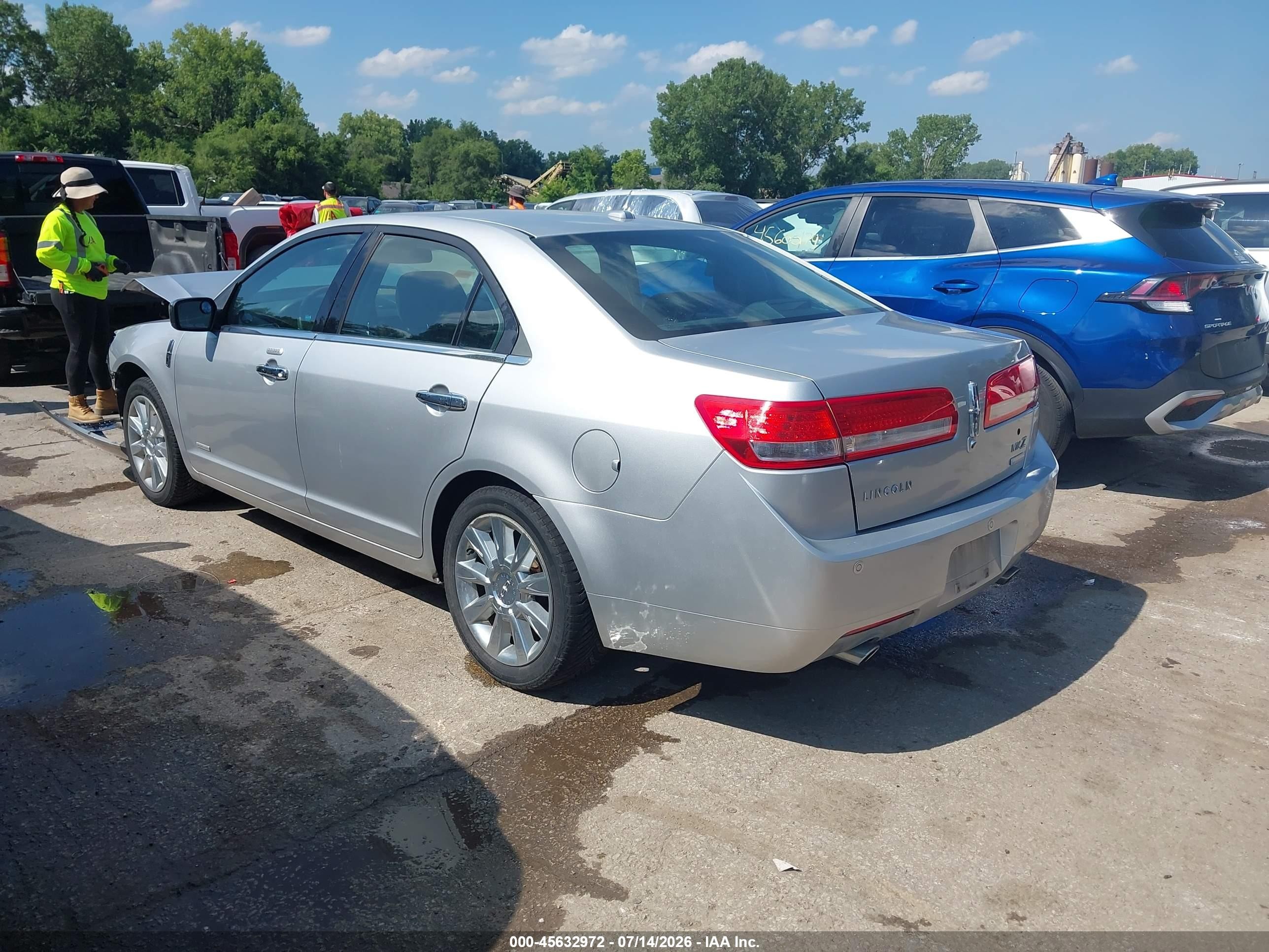 2012 Lincoln Mkz Hybrid   Silver vin: 3LNDL2L36CR808427