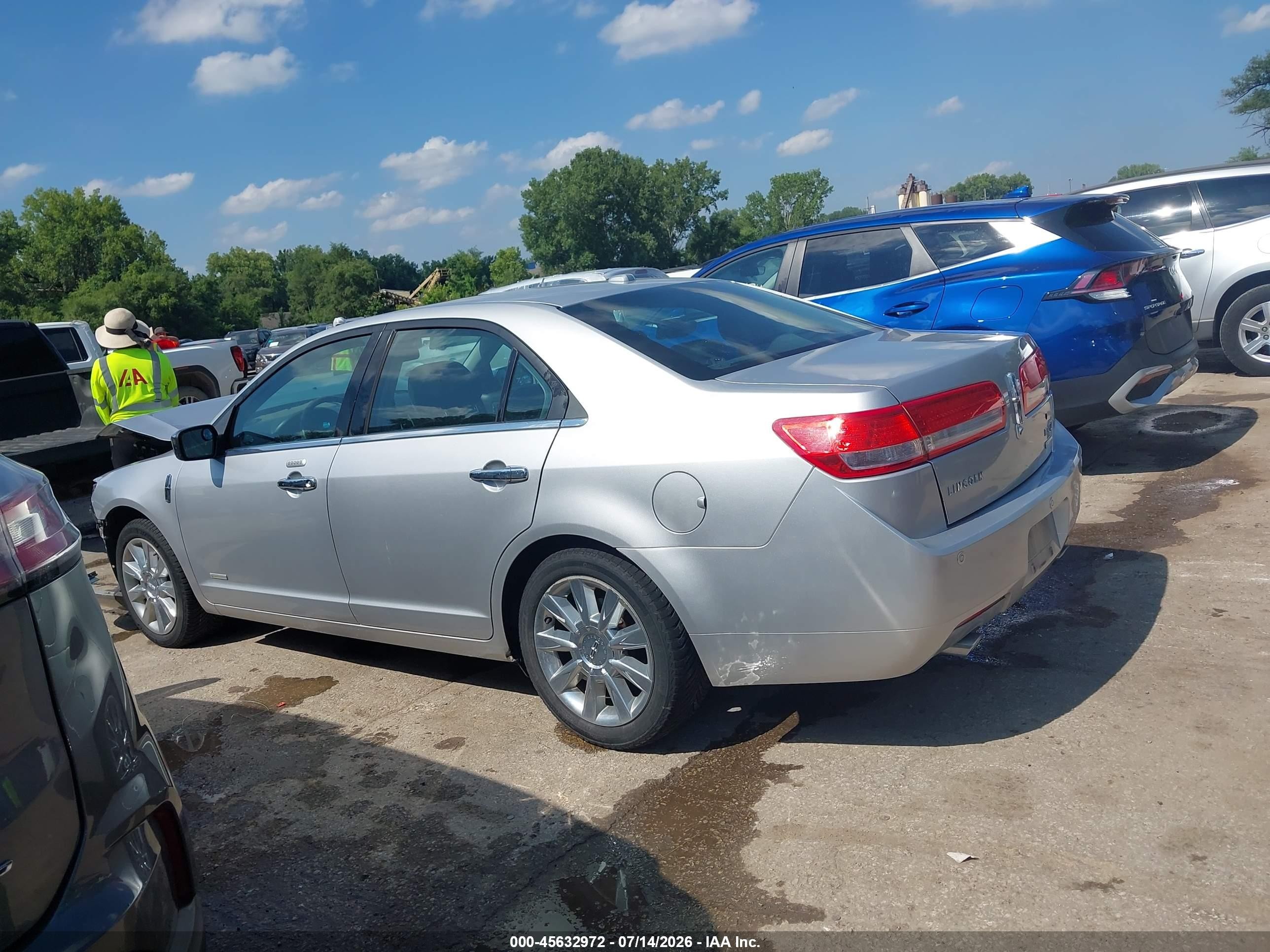 2012 Lincoln Mkz Hybrid   Silver vin: 3LNDL2L36CR808427