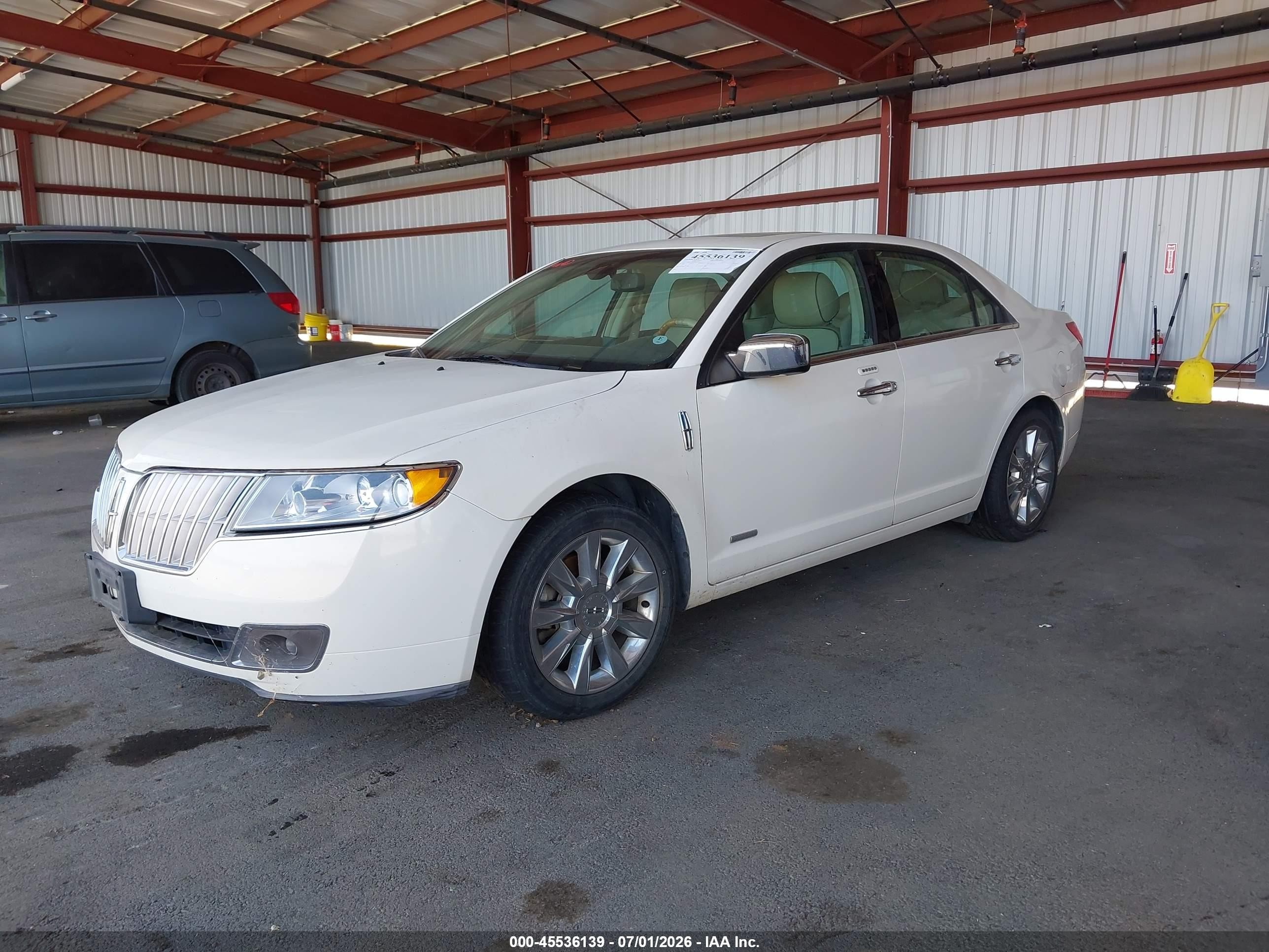 2012 Lincoln Mkz Hybrid   White vin: 3LNDL2L36CR810582