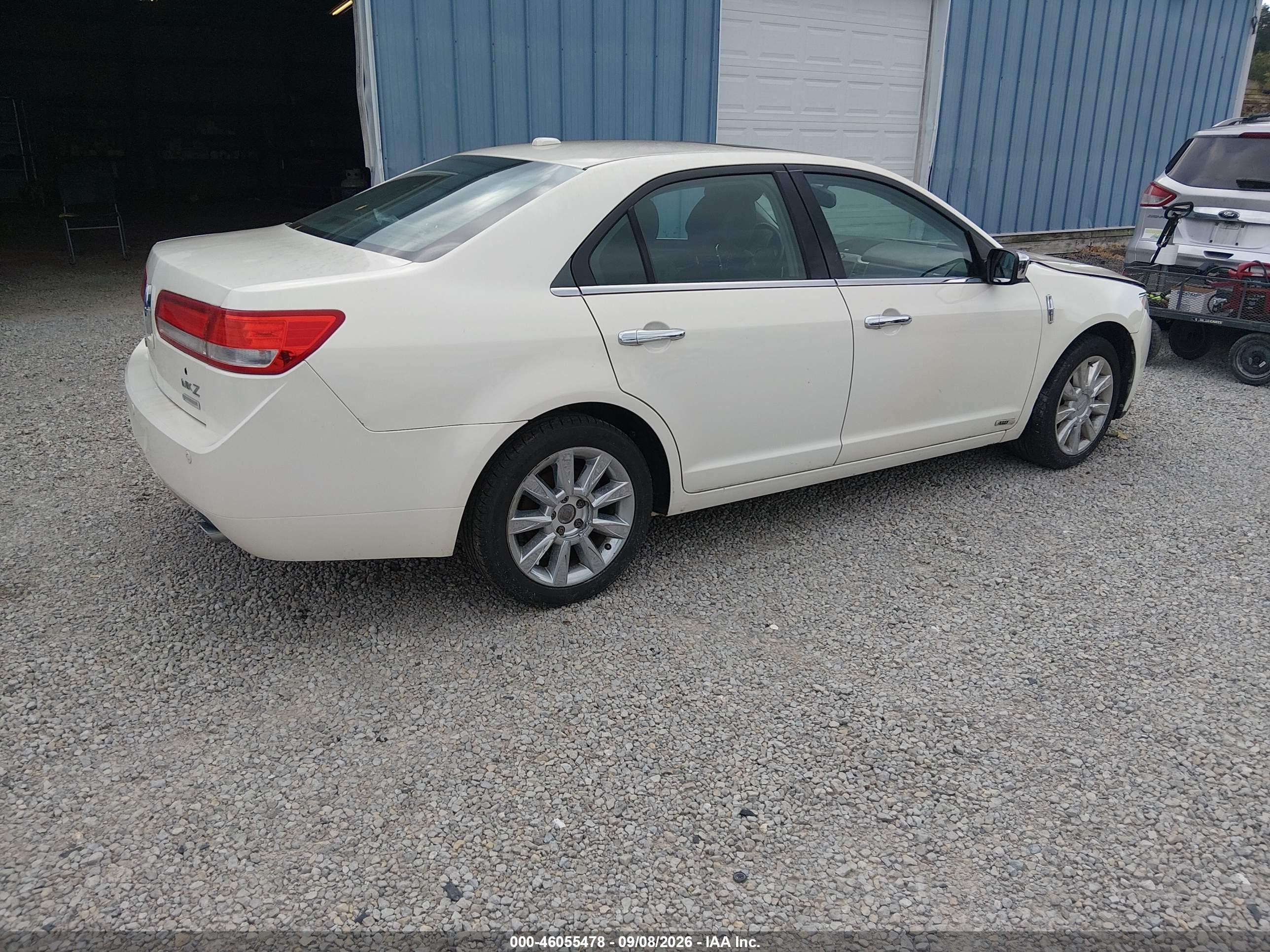 2012 Lincoln Mkz Hybrid   White vin: 3LNDL2L36CR831657