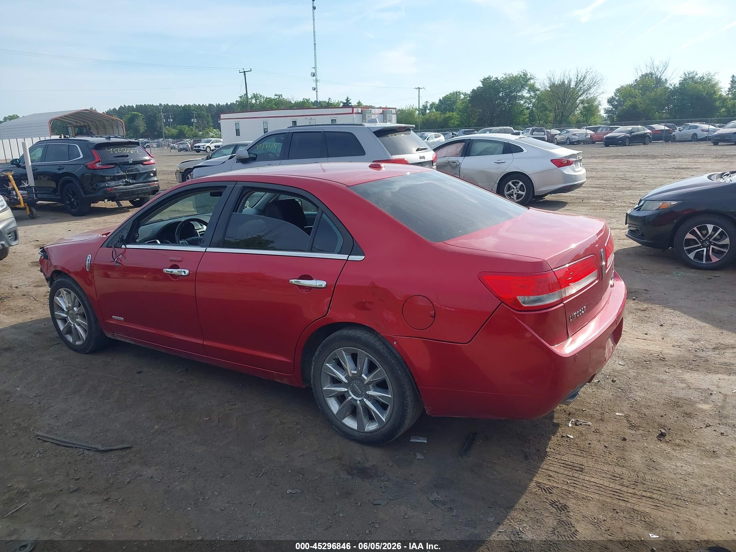 2011 Lincoln Mkz Hybrid   Red vin: 3LNDL2L37BR770317