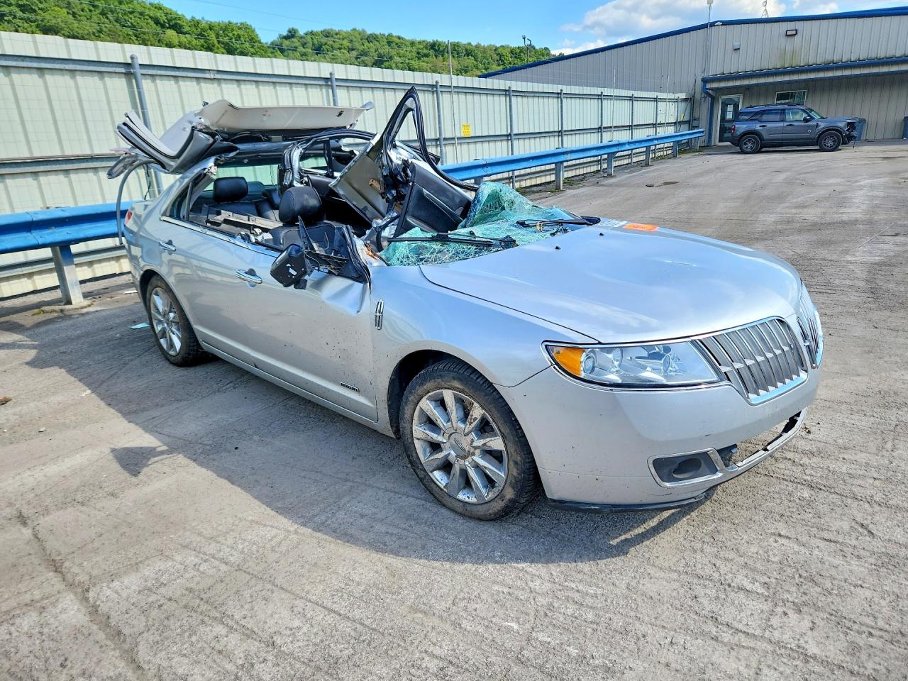 2011 Lincoln Mkz Hybrid Silver vin: 3LNDL2L38BR600032