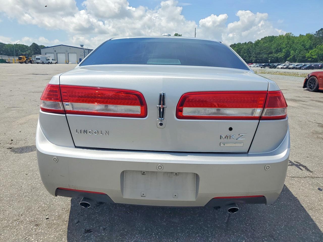 2012 Lincoln Mkz Hybrid Silver vin: 3LNDL2L38CR828291