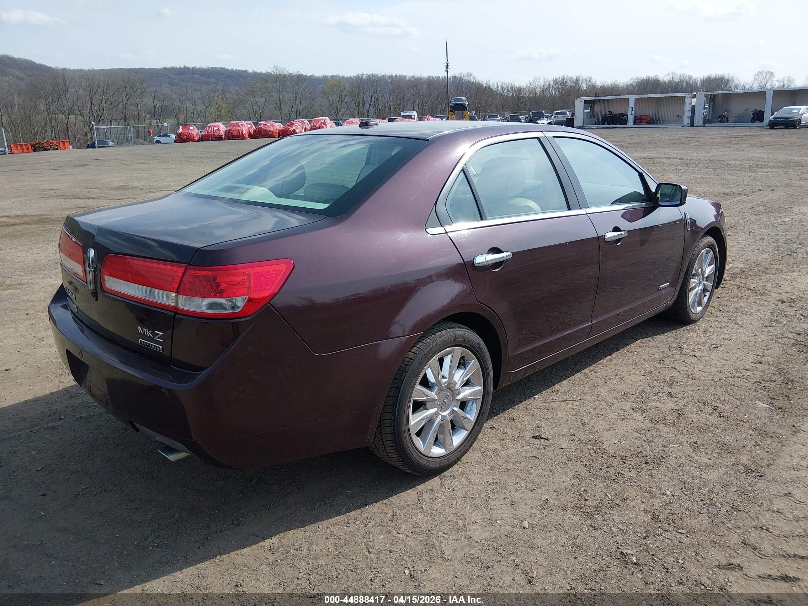 2011 Lincoln Mkz Hybrid   Maroon vin: 3LNDL2L3XBR761806