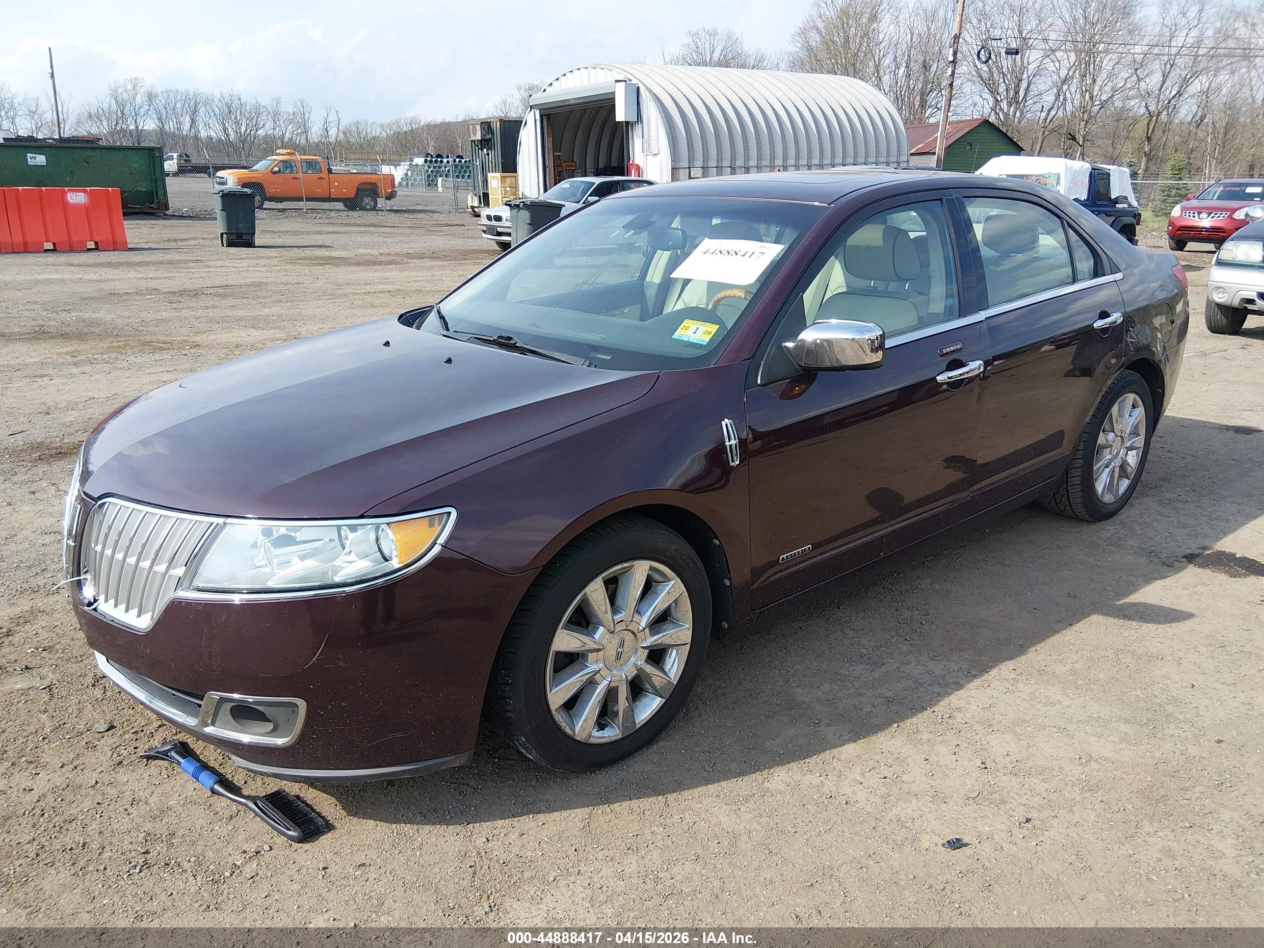 2011 Lincoln Mkz Hybrid   Maroon vin: 3LNDL2L3XBR761806