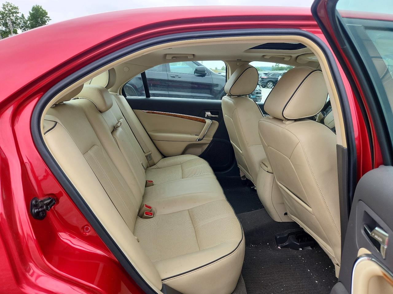 2011 Lincoln Mkz Hybrid Red vin: 3LNDL2L3XBR763488