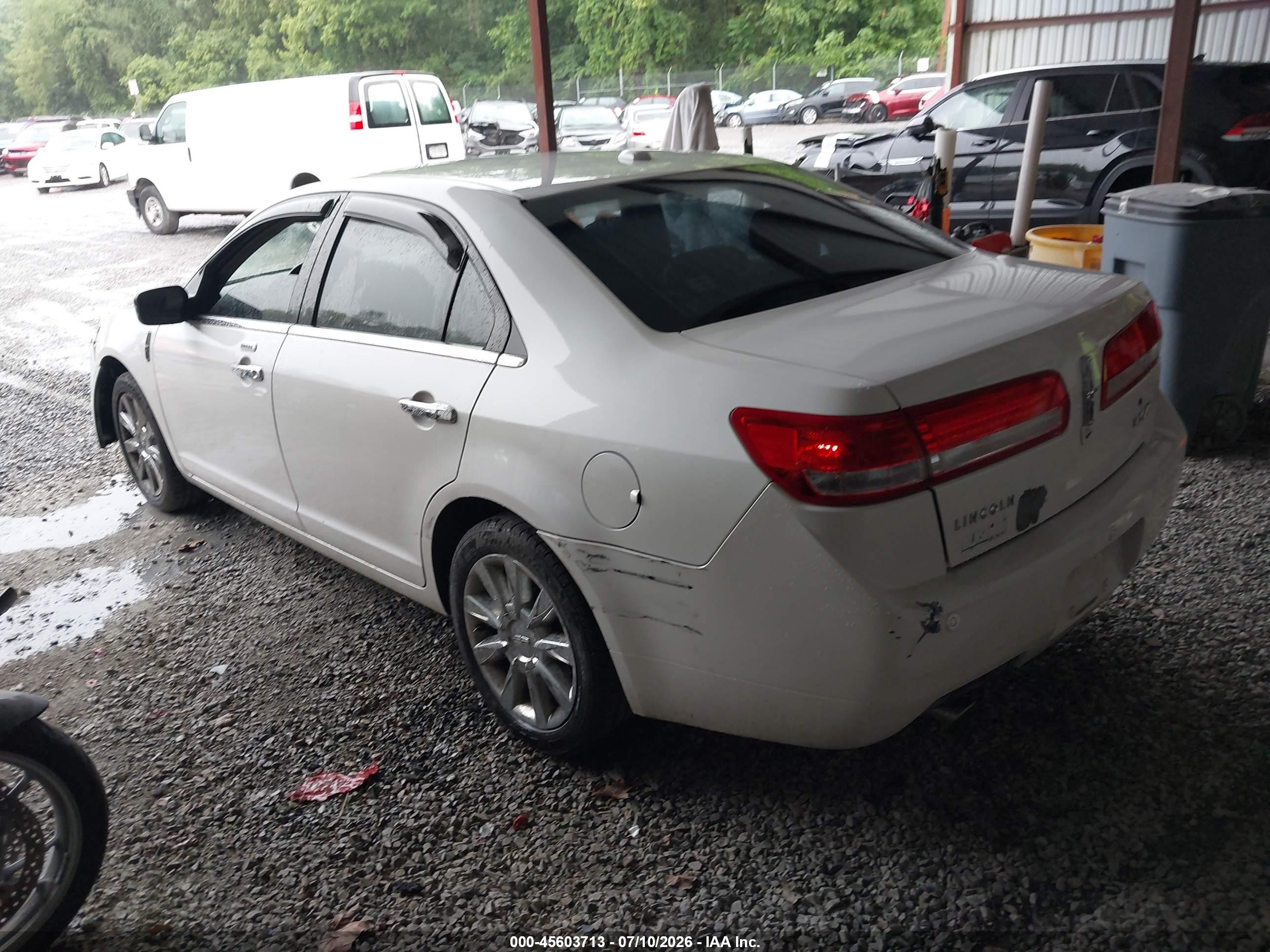 2011 Lincoln Mkz   White vin: 3LNHL2GC0BR758795