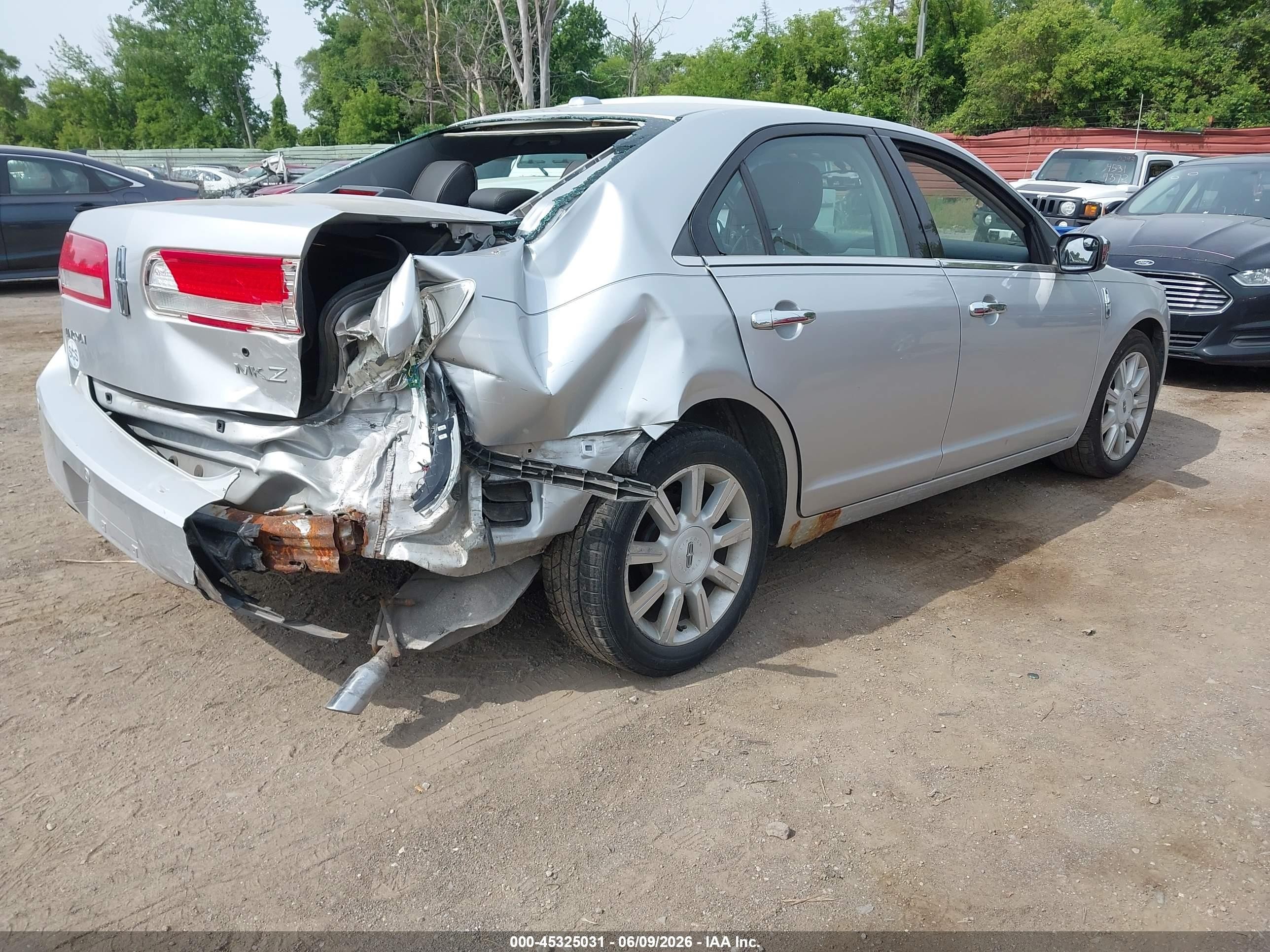 2011 Lincoln Mkz   Silver vin: 3LNHL2GC0BR765892