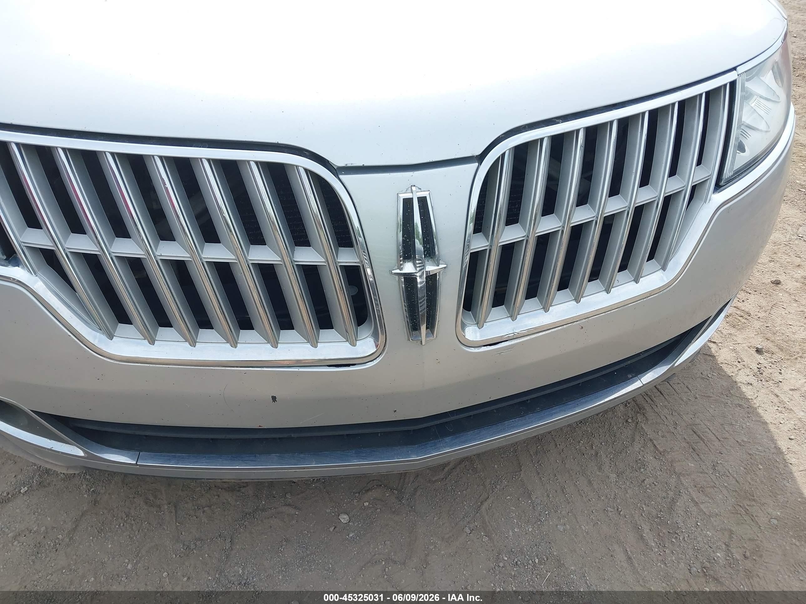 2011 Lincoln Mkz   Silver vin: 3LNHL2GC0BR765892