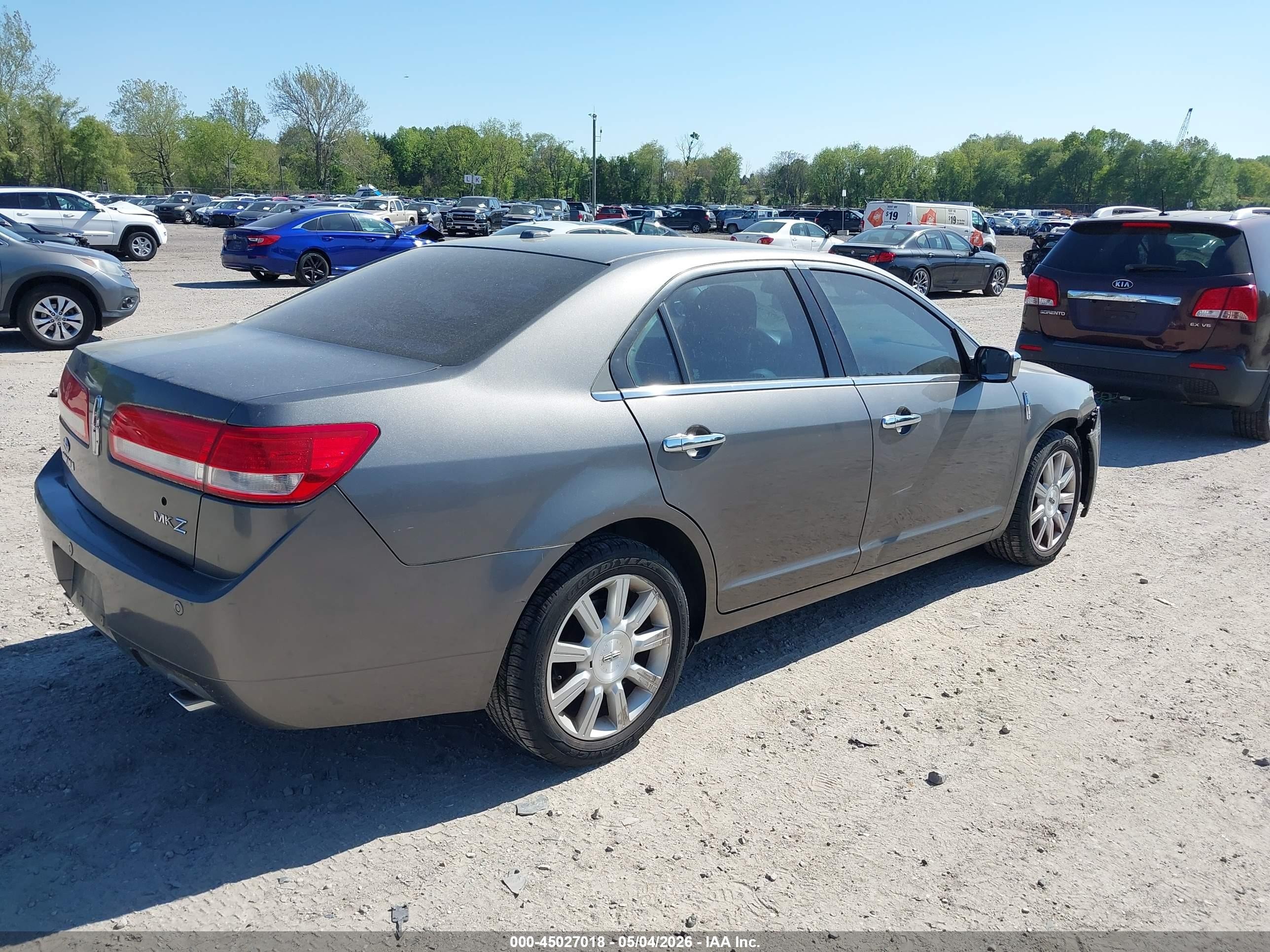 2010 Lincoln Mkz   Gray vin: 3LNHL2GC1AR753104