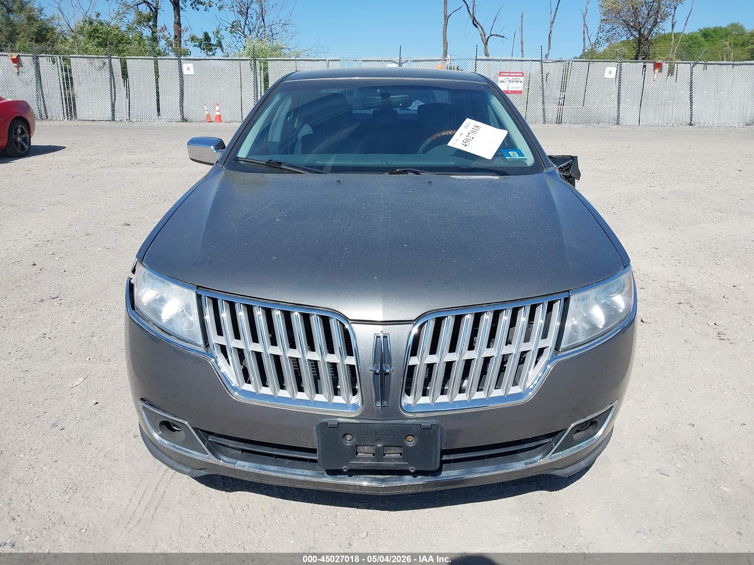 2010 Lincoln Mkz   Gray vin: 3LNHL2GC1AR753104