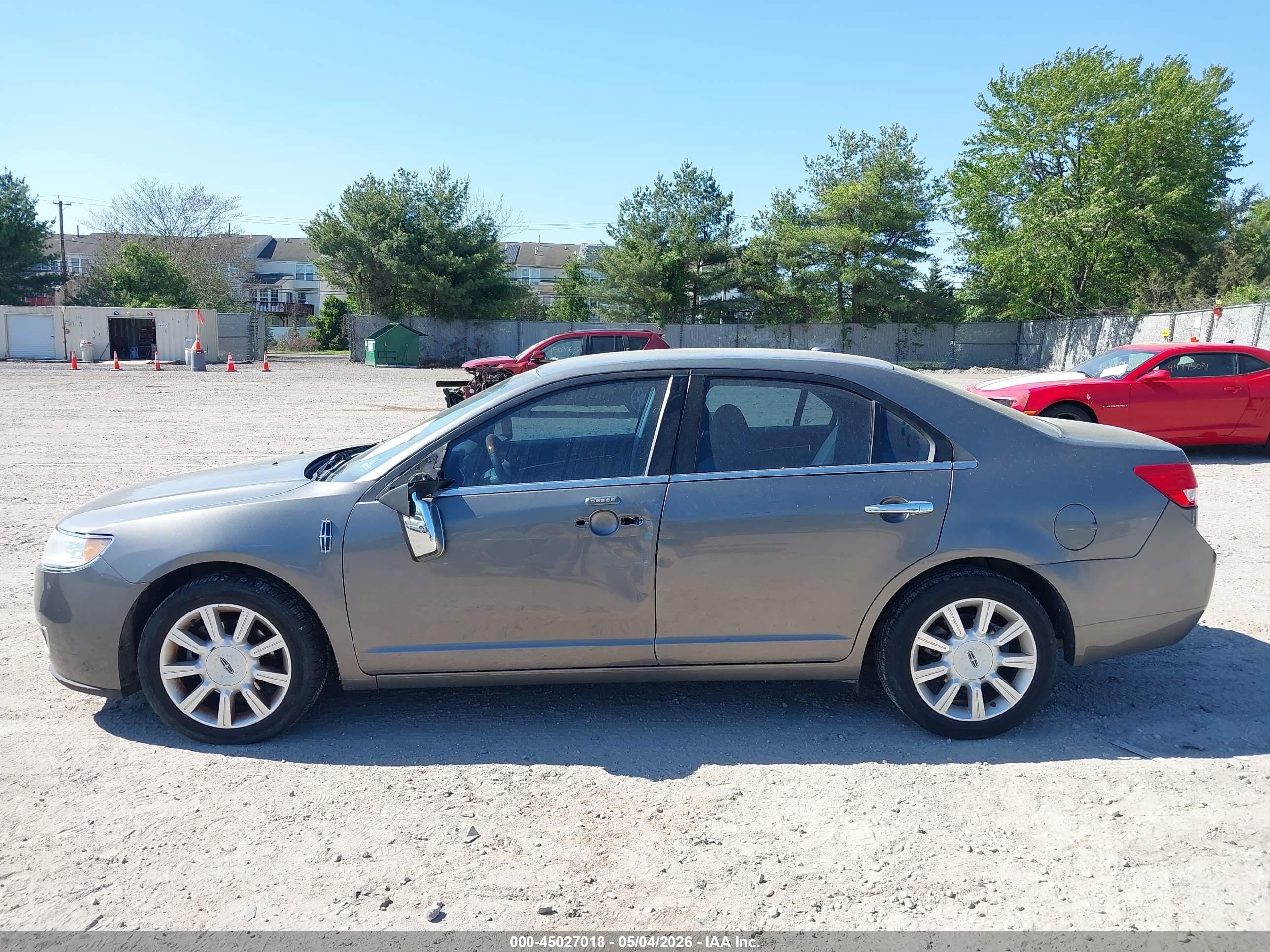 2010 Lincoln Mkz   Gray vin: 3LNHL2GC1AR753104