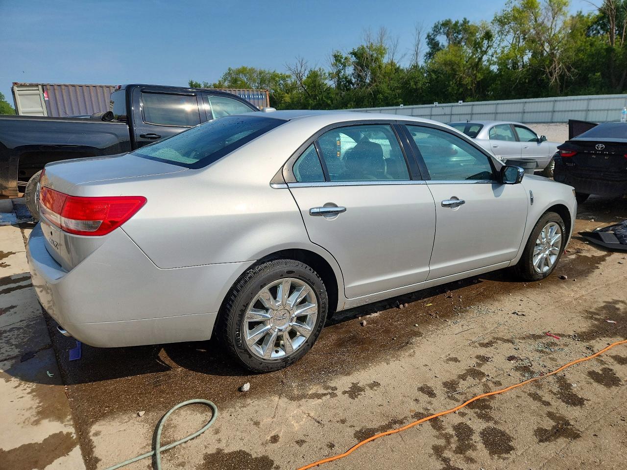 2010 Lincoln Mkz Silver vin: 3LNHL2GC1AR755435