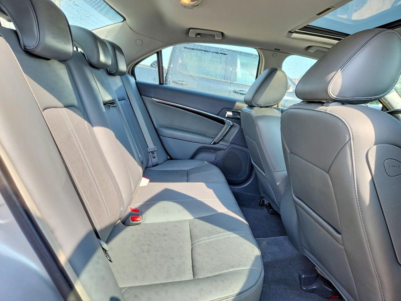 2010 Lincoln Mkz Silver vin: 3LNHL2GC1AR755435
