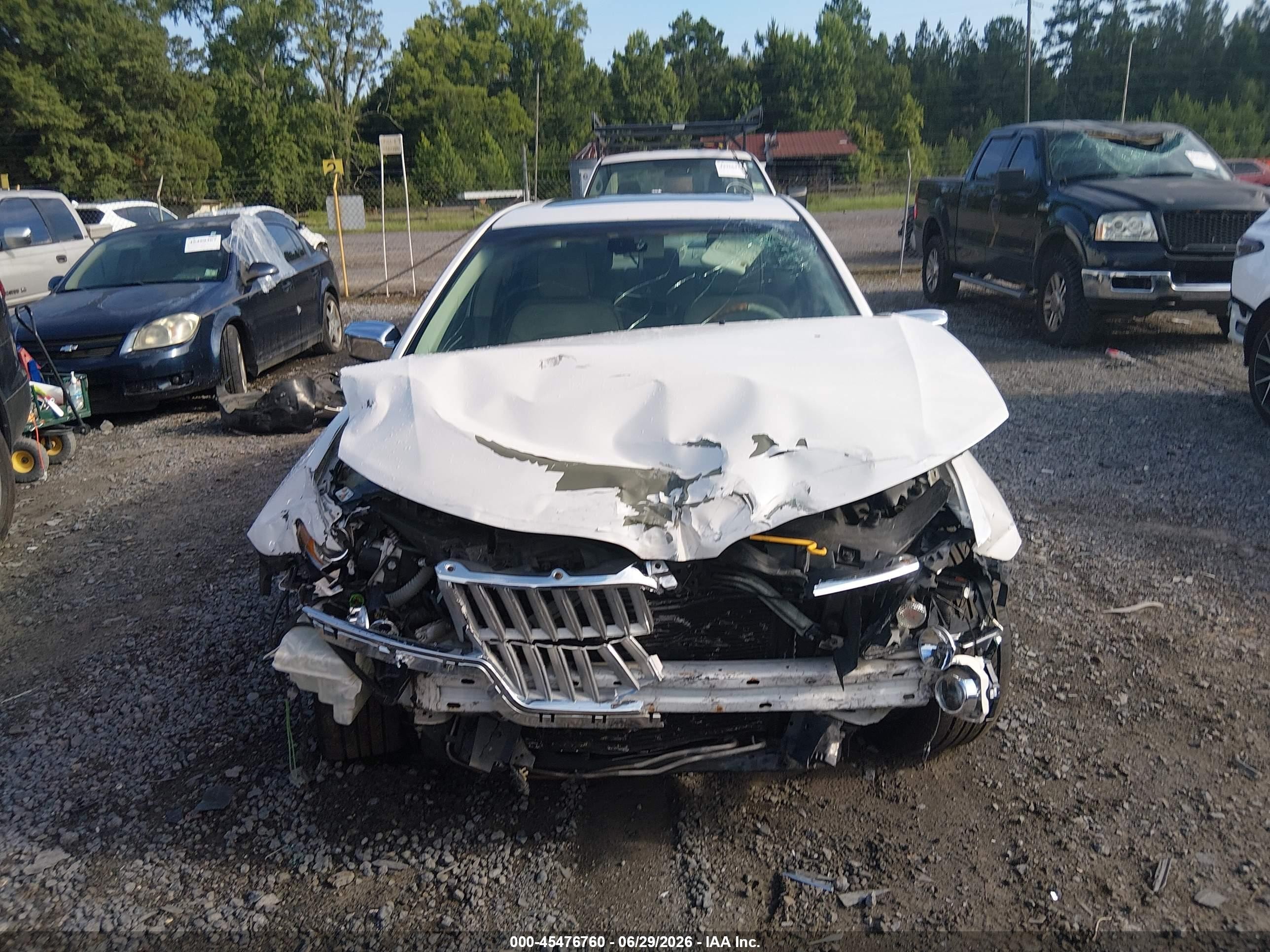 2011 Lincoln Mkz   White vin: 3LNHL2GC1BR755517