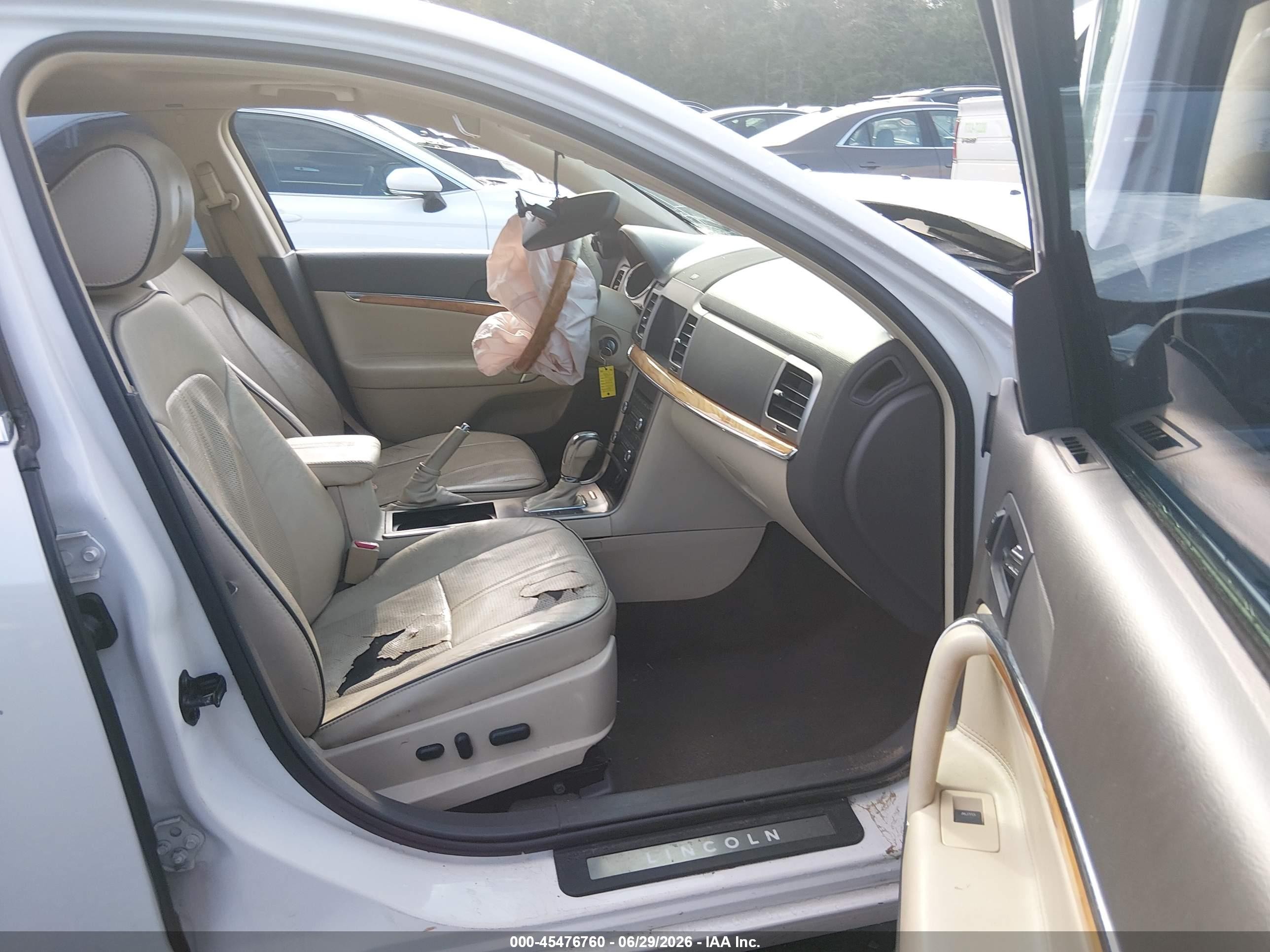 2011 Lincoln Mkz   White vin: 3LNHL2GC1BR755517