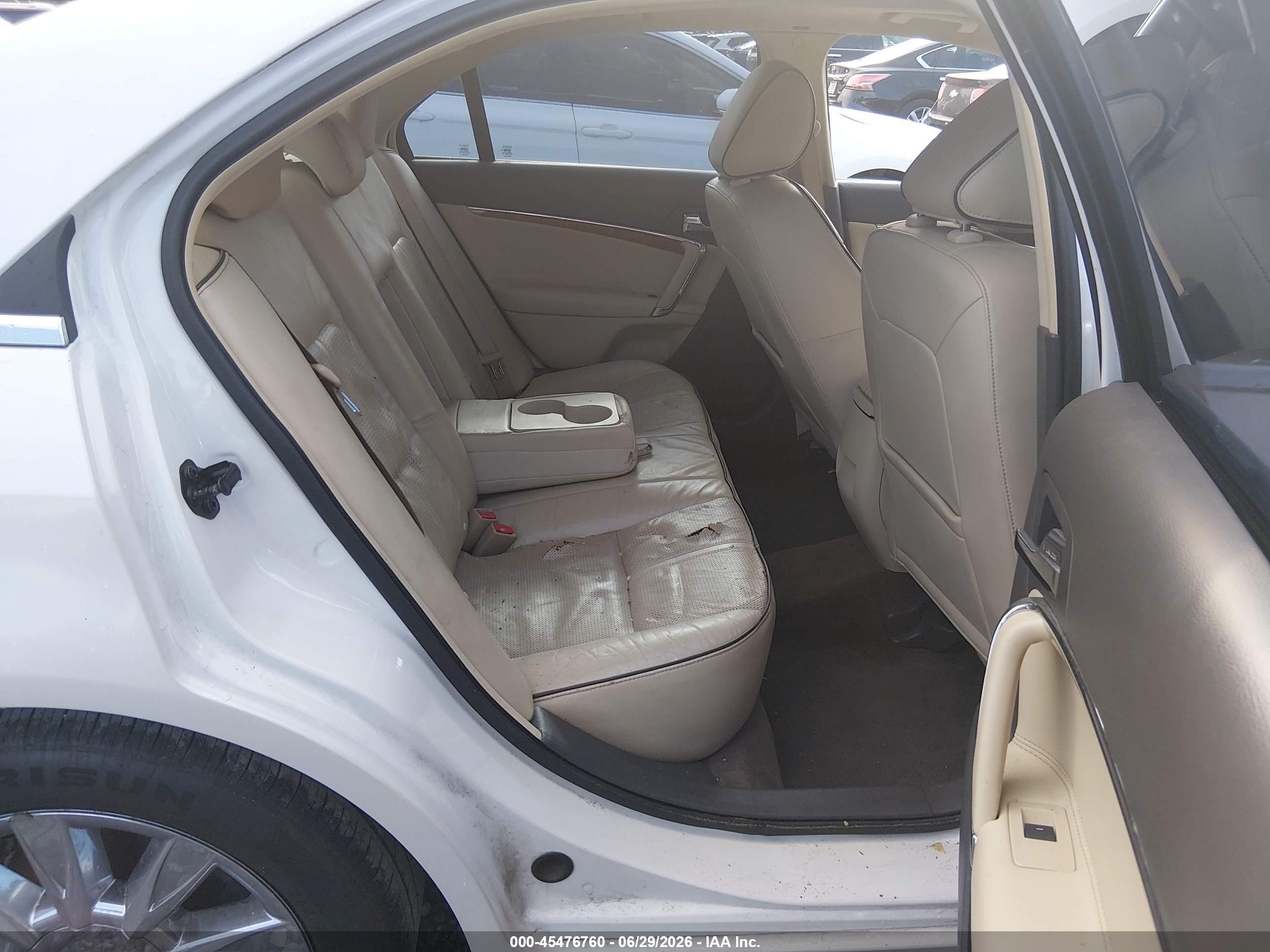 2011 Lincoln Mkz   White vin: 3LNHL2GC1BR755517