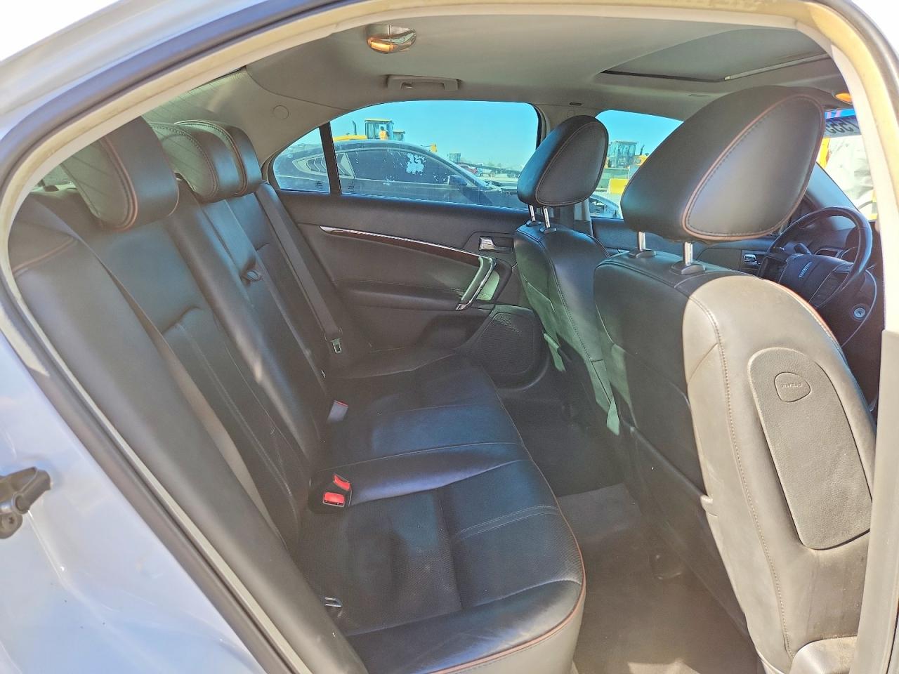2010 Lincoln Mkz White vin: 3LNHL2GC2AR640813