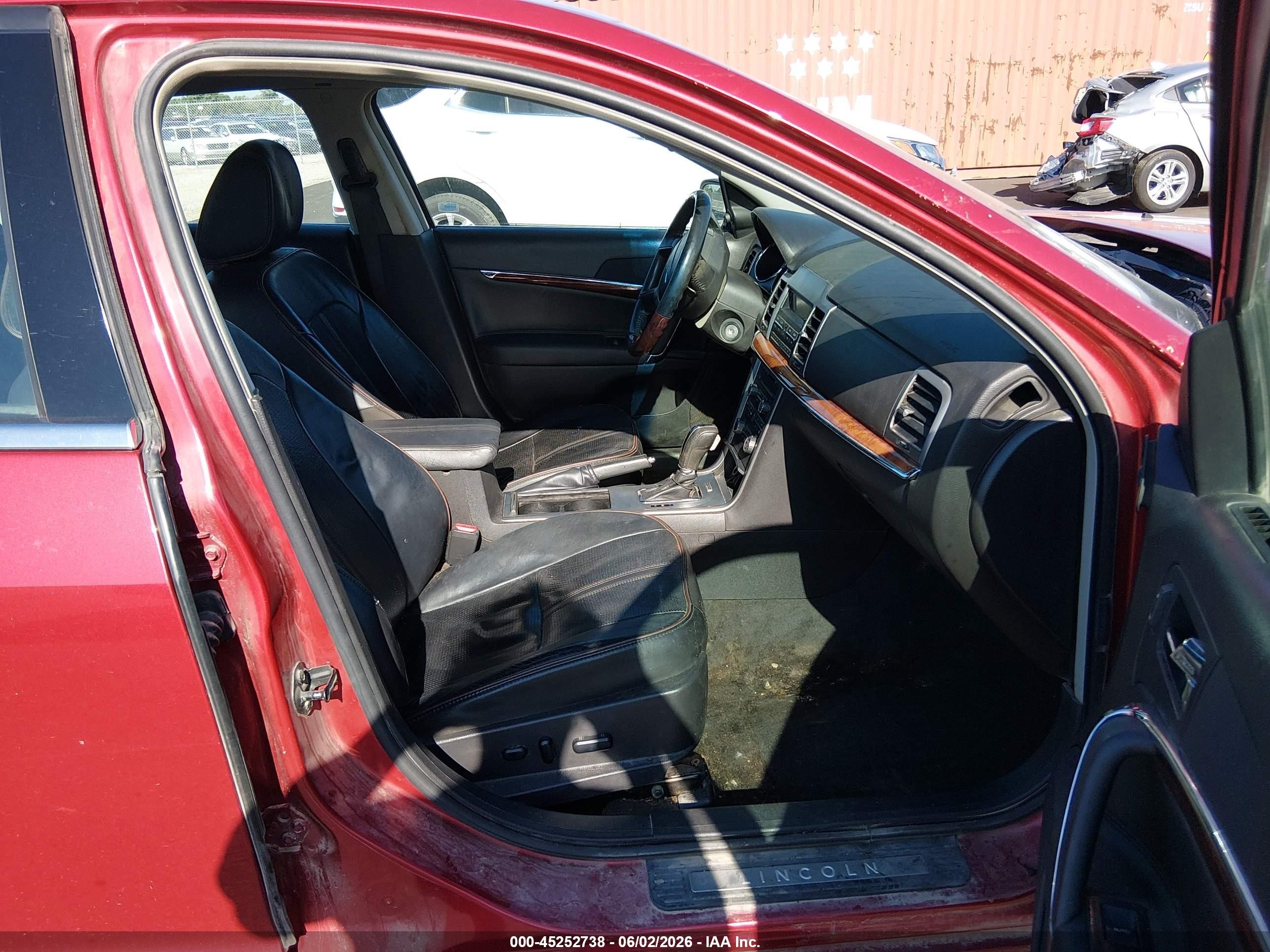 2010 Lincoln Mkz   Red vin: 3LNHL2GC2AR652783