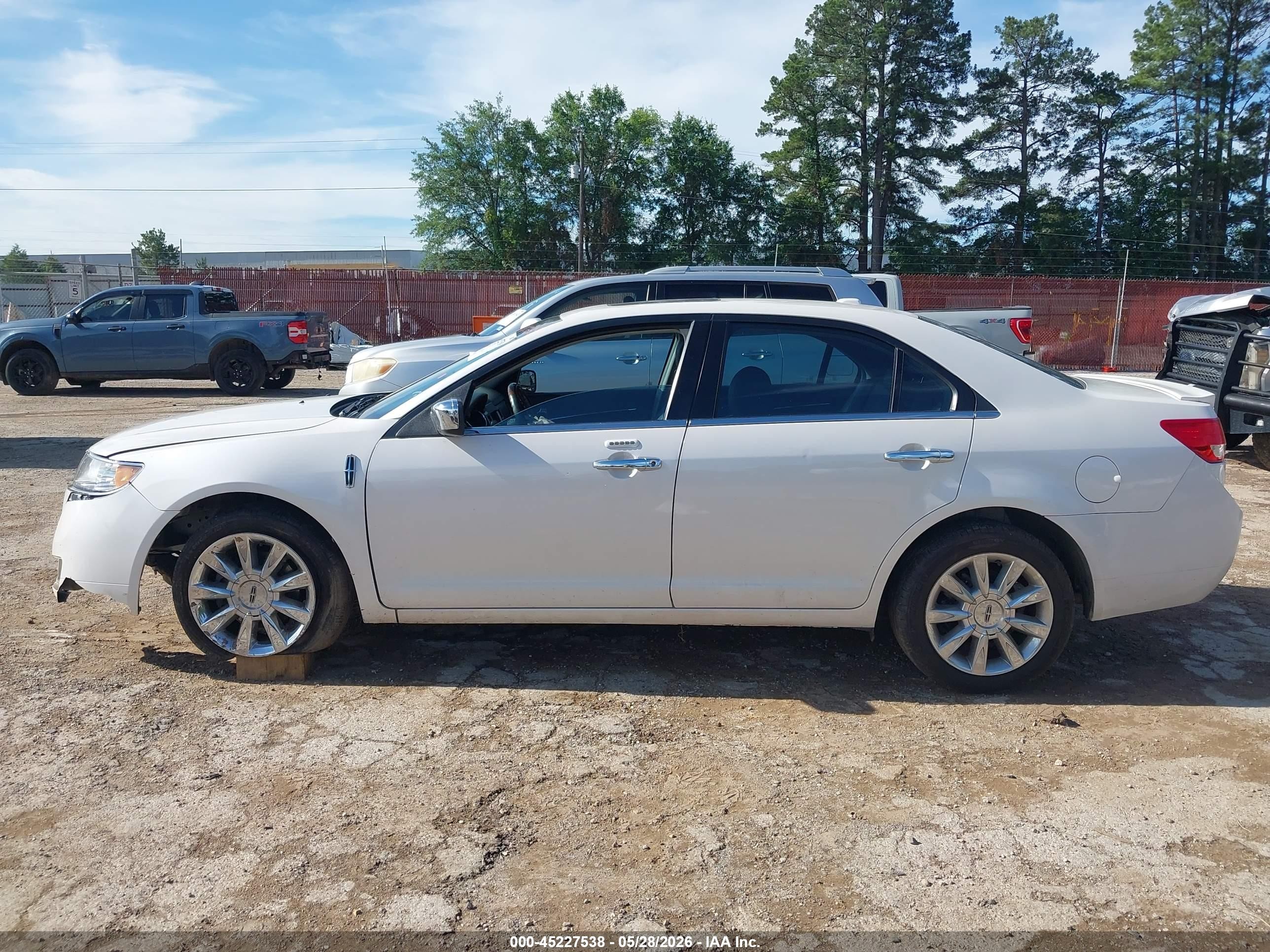 2012 Lincoln Mkz   Белый vin: 3LNHL2GC2CR818495