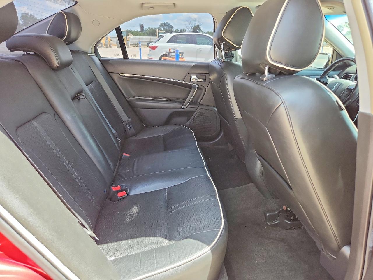 2012 Lincoln Mkz Red vin: 3LNHL2GC2CR820375