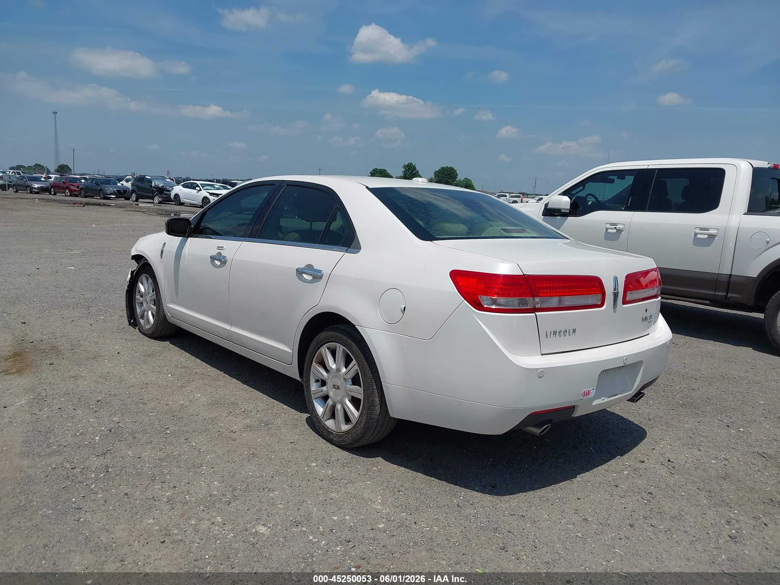 2010 Lincoln Mkz   White vin: 3LNHL2GC3AR623633