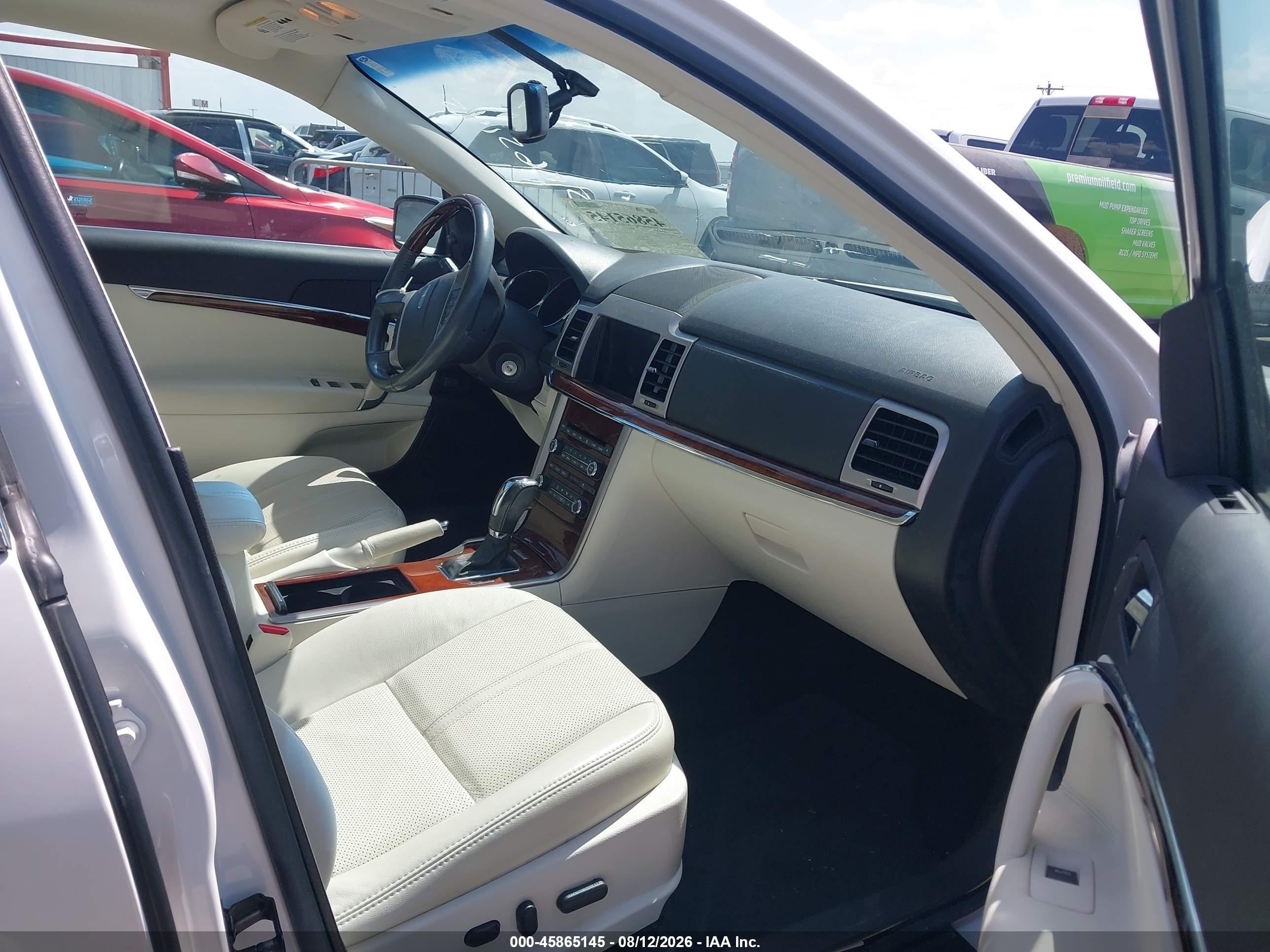2010 Lincoln Mkz   White vin: 3LNHL2GC3AR628718