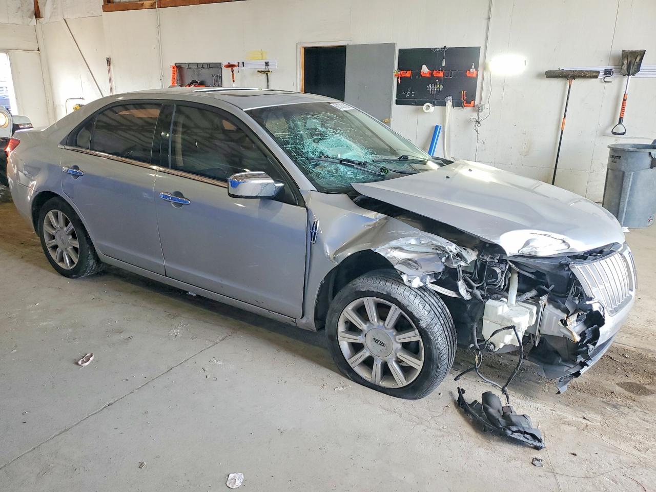 2010 Lincoln Mkz Silver vin: 3LNHL2GC3AR640447