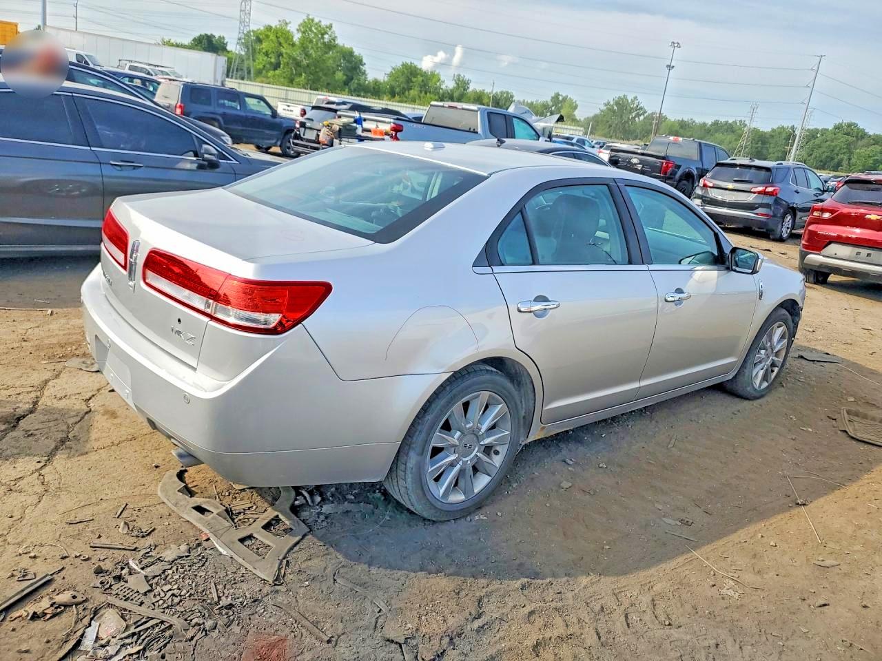 2011 Lincoln Mkz Серебряный vin: 3LNHL2GC3BR771296