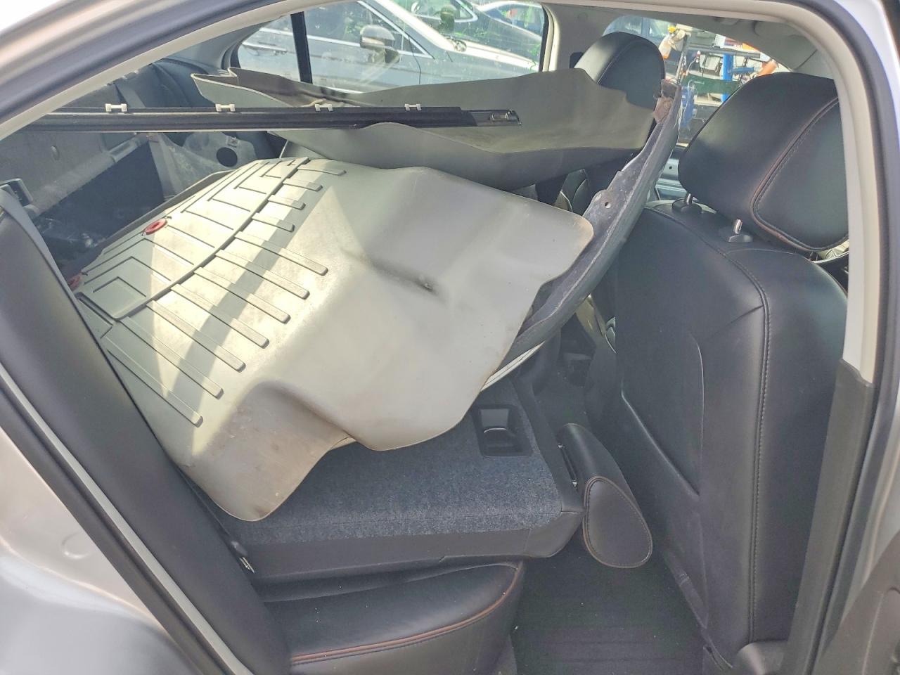 2011 Lincoln Mkz Серебряный vin: 3LNHL2GC3BR771296