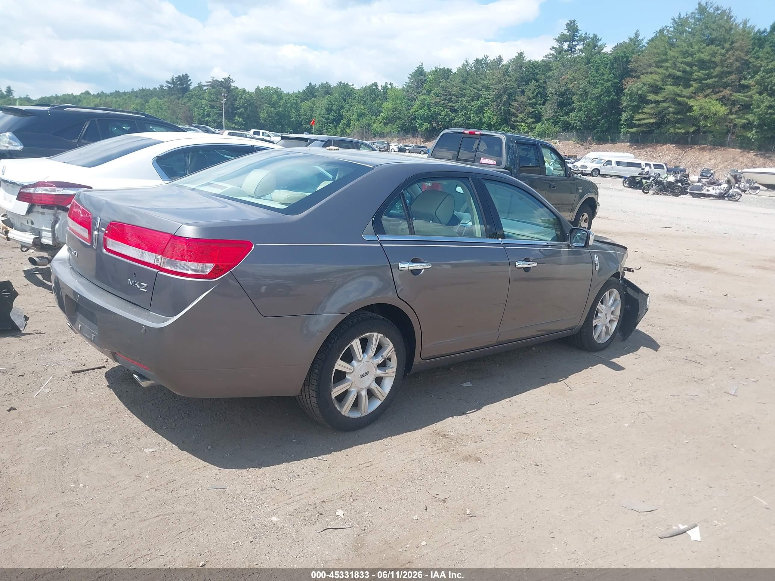 2012 Lincoln Mkz Серебряный vin: 3LNHL2GC3CR808784