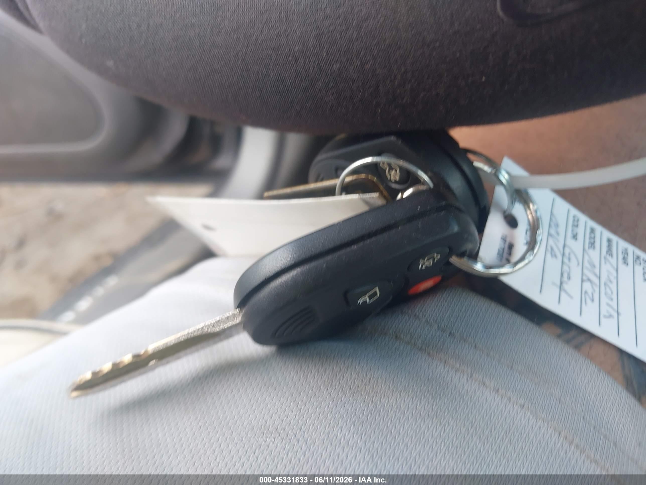 2012 Lincoln Mkz Серебряный vin: 3LNHL2GC3CR808784