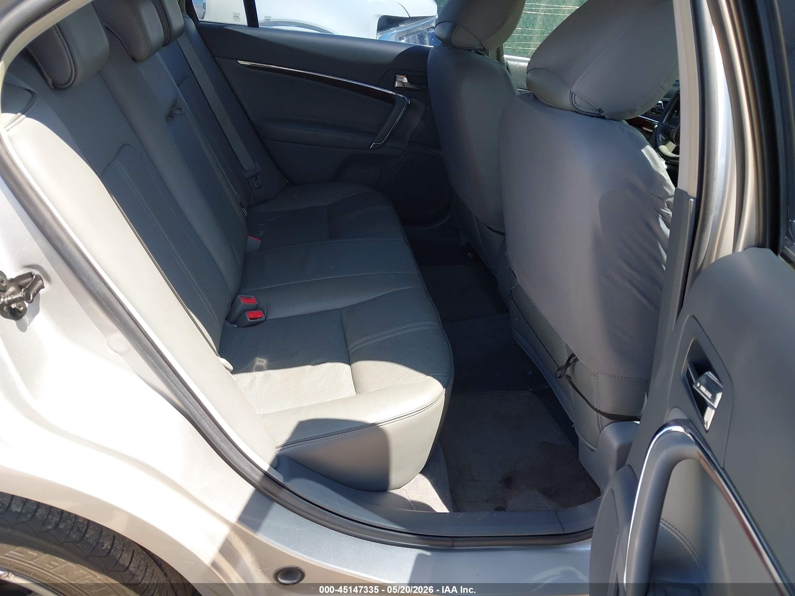 2010 Lincoln Mkz   Silver vin: 3LNHL2GC4AR752223
