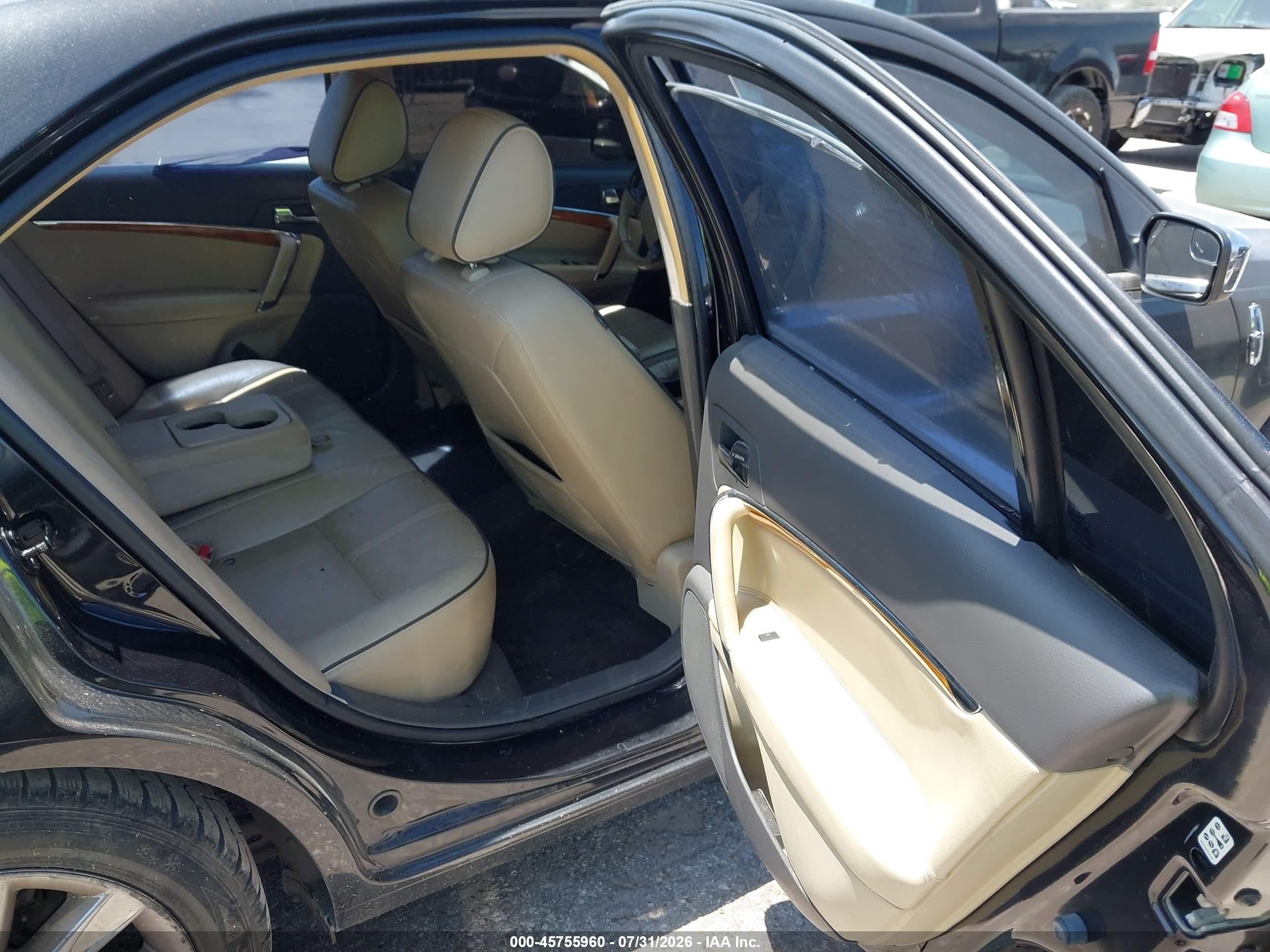 2011 Lincoln Mkz Черный vin: 3LNHL2GC4BR757679