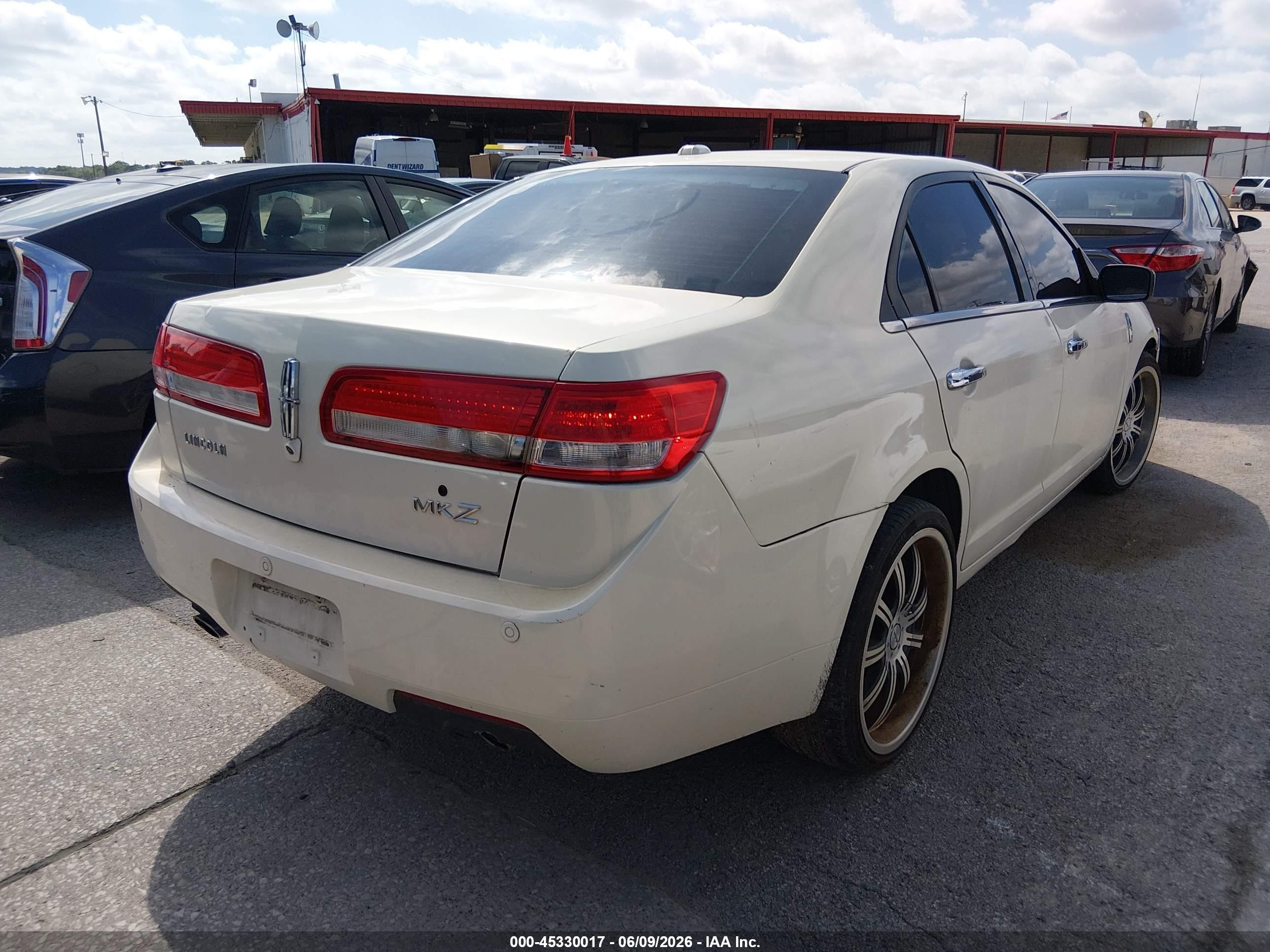 2012 Lincoln Mkz   Champagne vin: 3LNHL2GC4CR815629