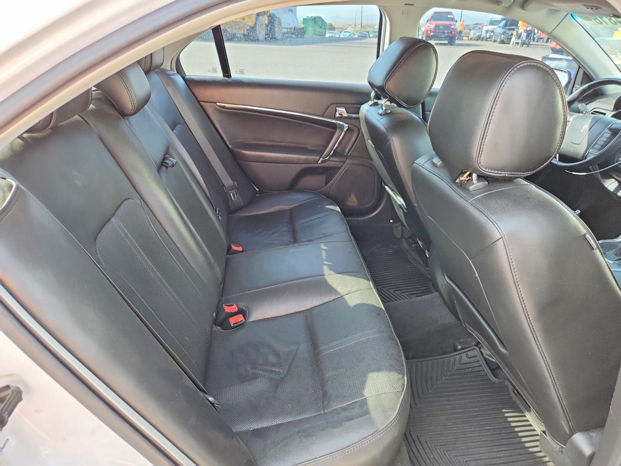 2012 Lincoln Mkz Белый vin: 3LNHL2GC4CR824315