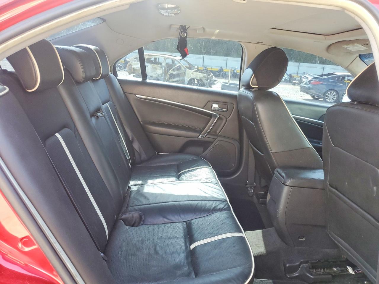 2010 Lincoln Mkz Red vin: 3LNHL2GC5AR643091