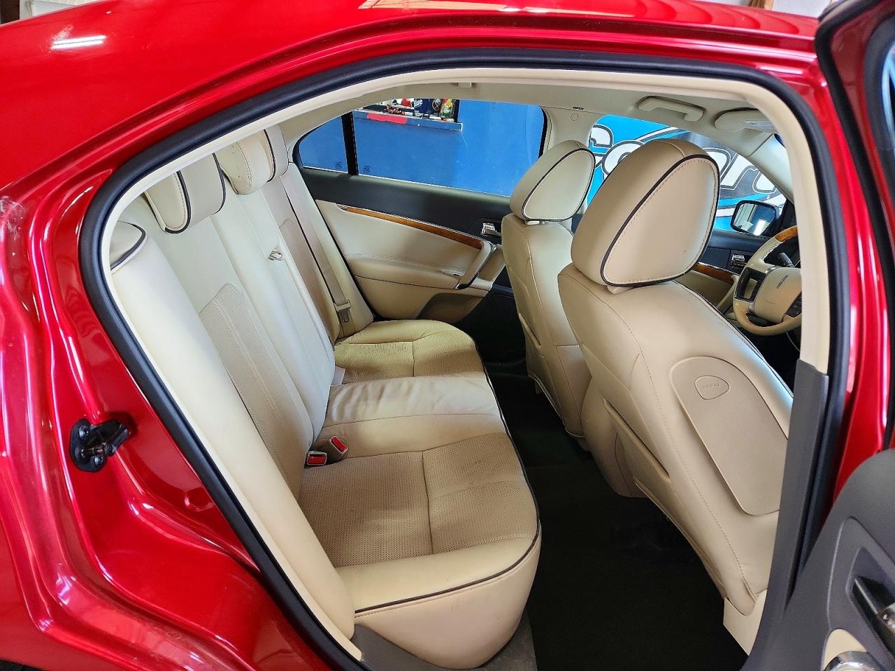 2010 Lincoln Mkz Red vin: 3LNHL2GC5AR755003