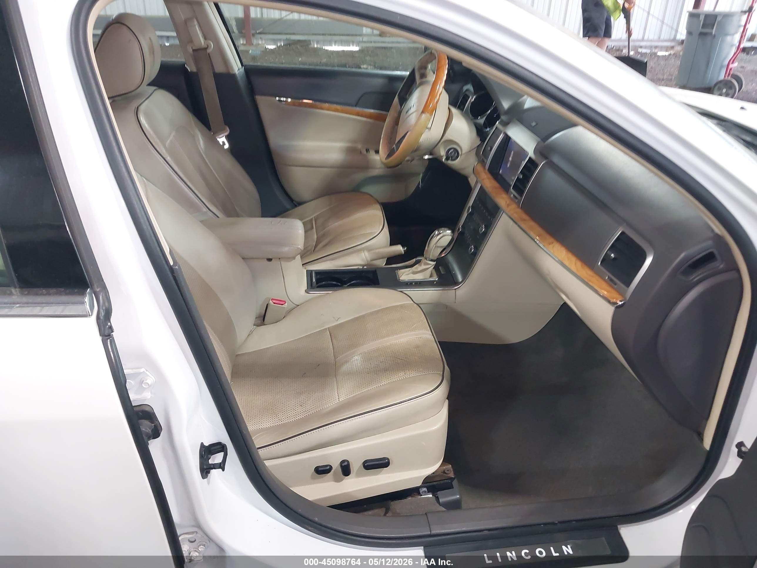 2011 Lincoln Mkz   White vin: 3LNHL2GC5BR763152