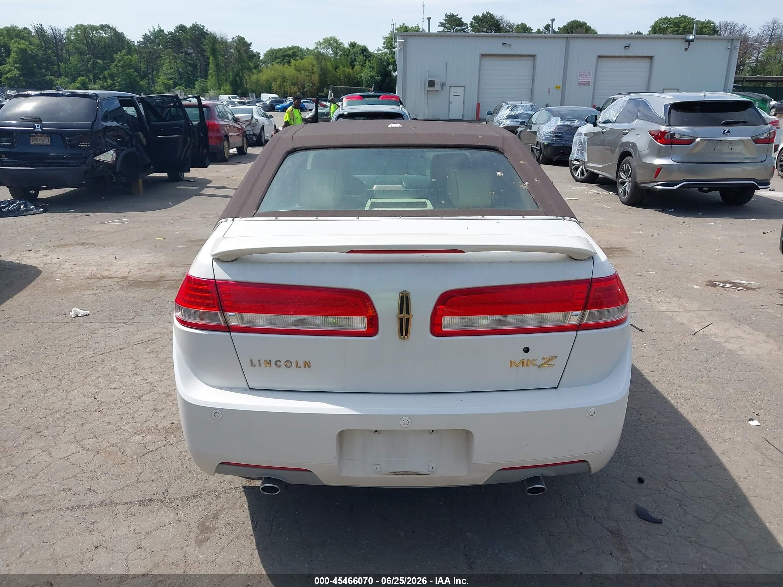 2011 Lincoln Mkz   White vin: 3LNHL2GC5BR765662