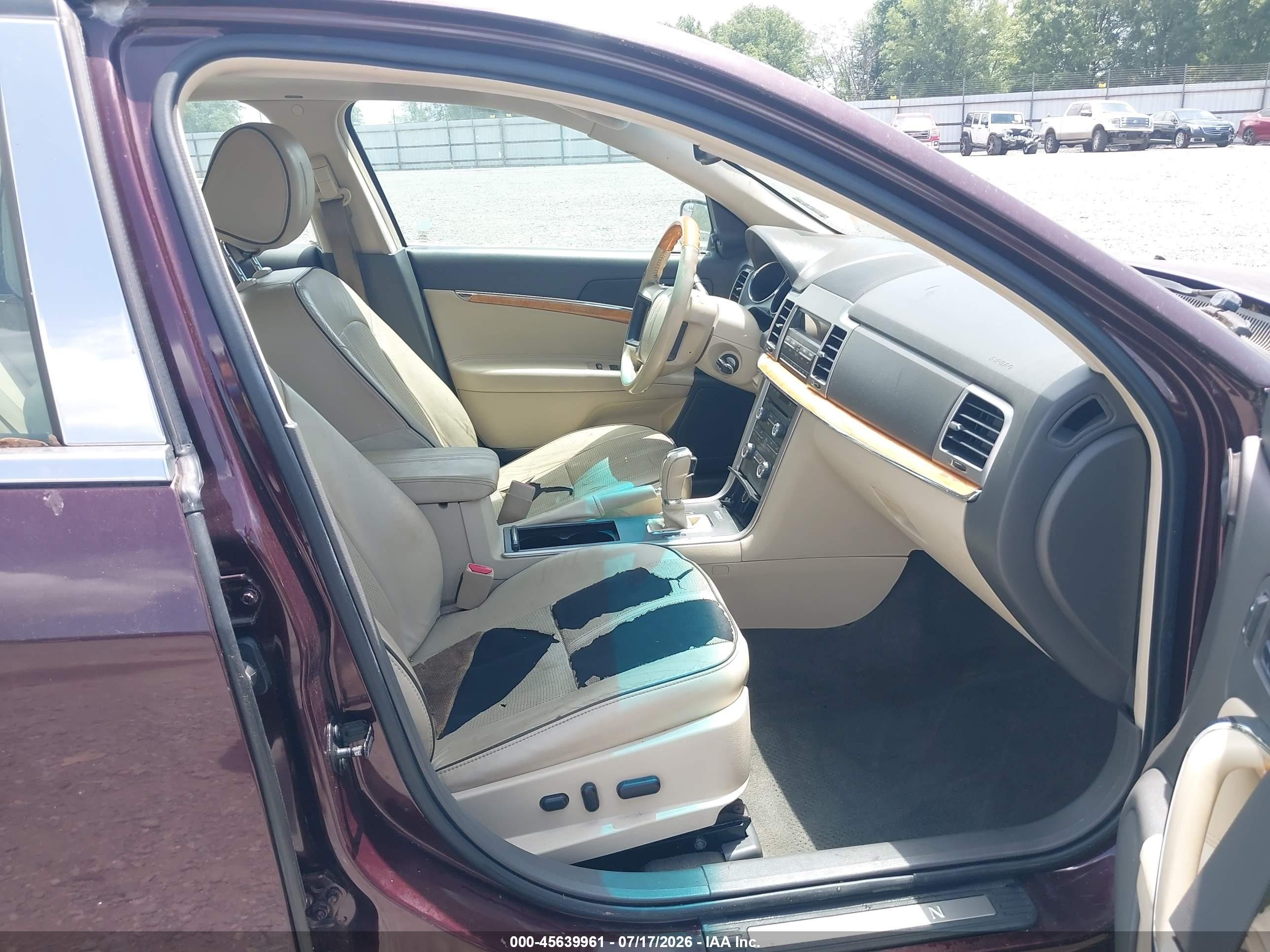2011 Lincoln Mkz   Purple vin: 3LNHL2GC5BR769162