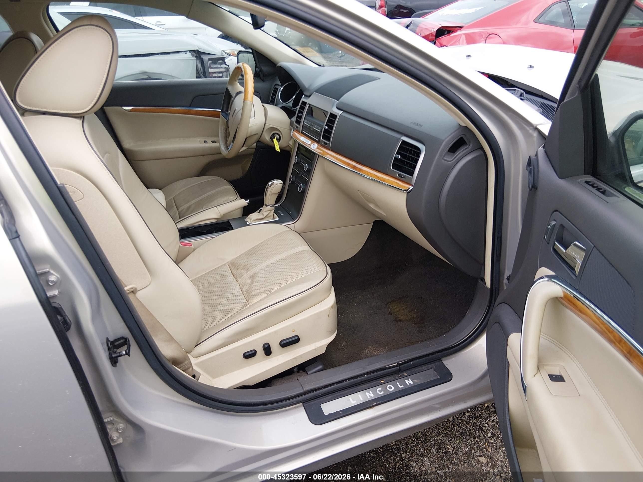 2010 Lincoln Mkz Gold vin: 3LNHL2GC6AR621097