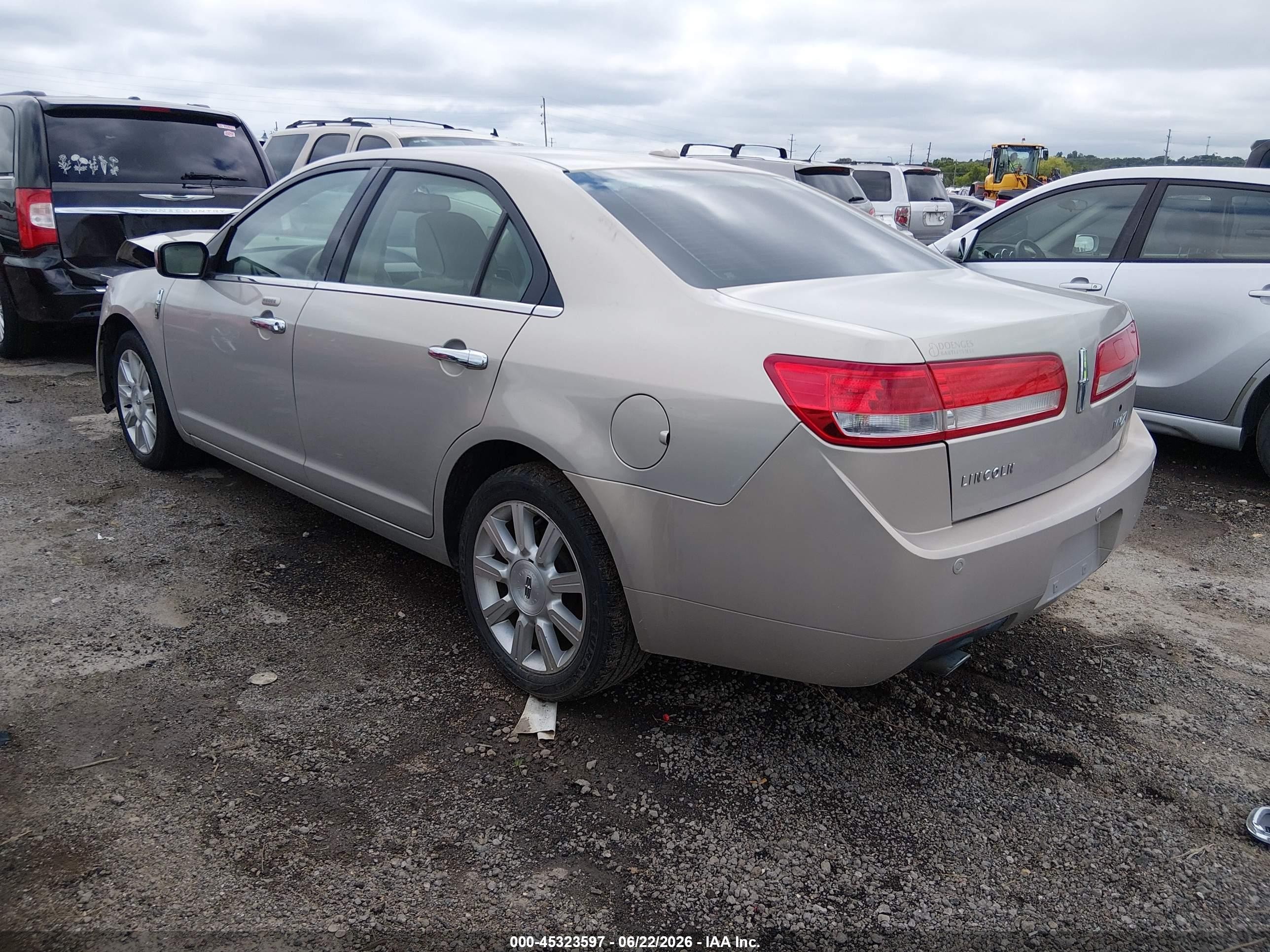2010 Lincoln Mkz Gold vin: 3LNHL2GC6AR621097