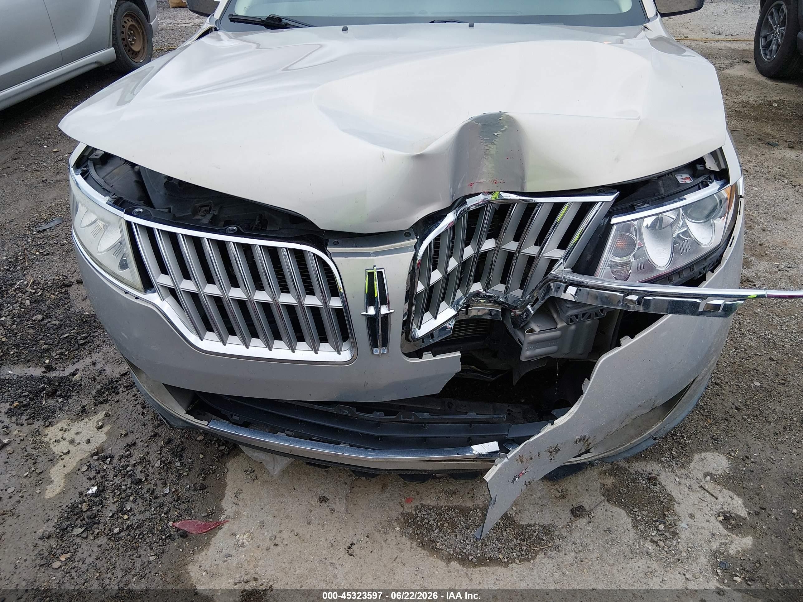 2010 Lincoln Mkz Gold vin: 3LNHL2GC6AR621097
