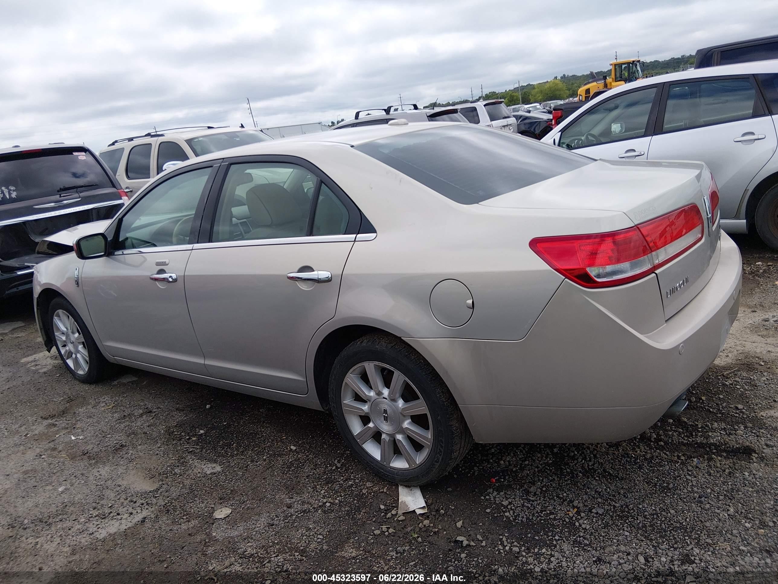 2010 Lincoln Mkz Gold vin: 3LNHL2GC6AR621097