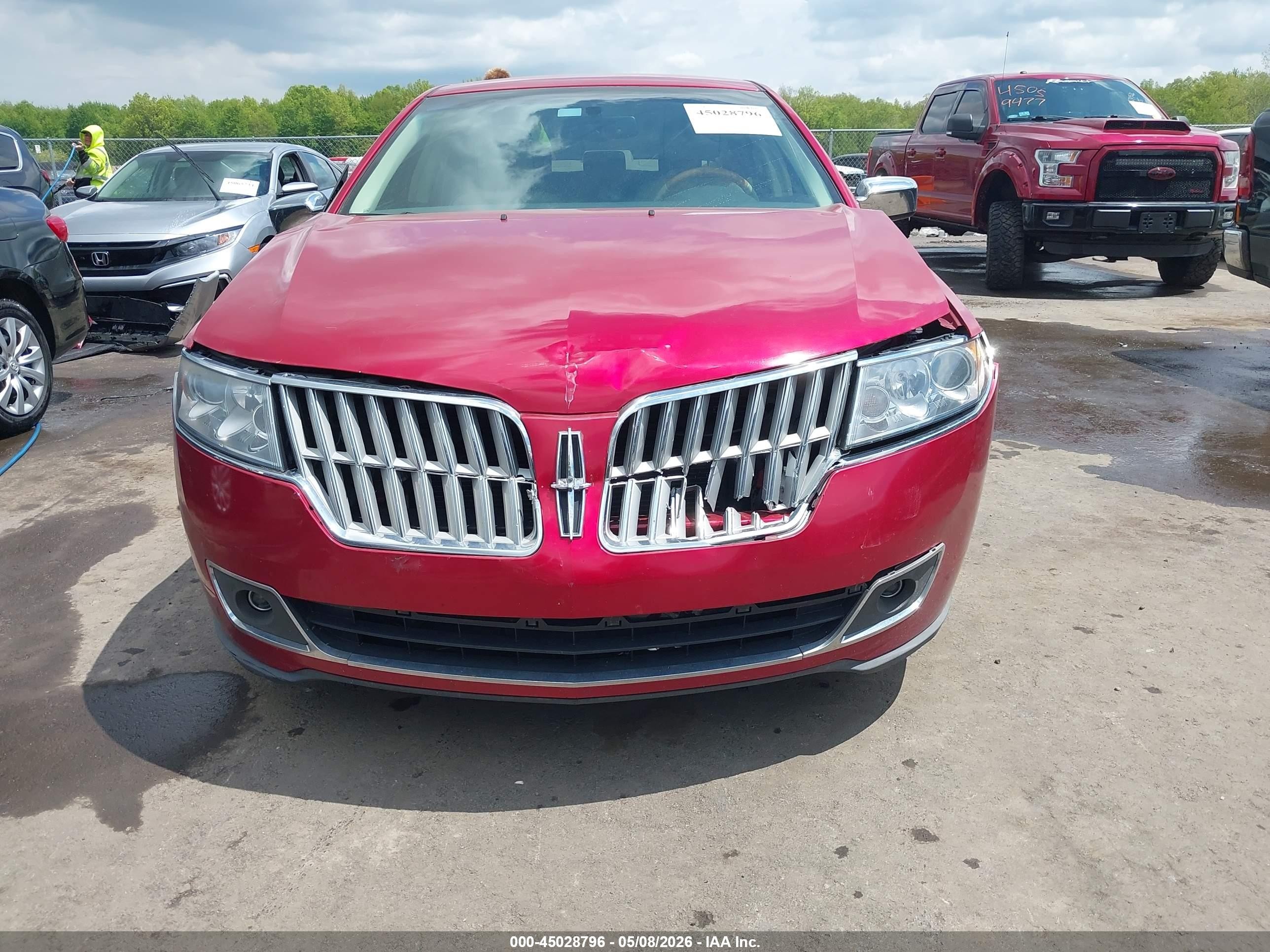 2010 Lincoln Mkz   Red vin: 3LNHL2GC6AR750179