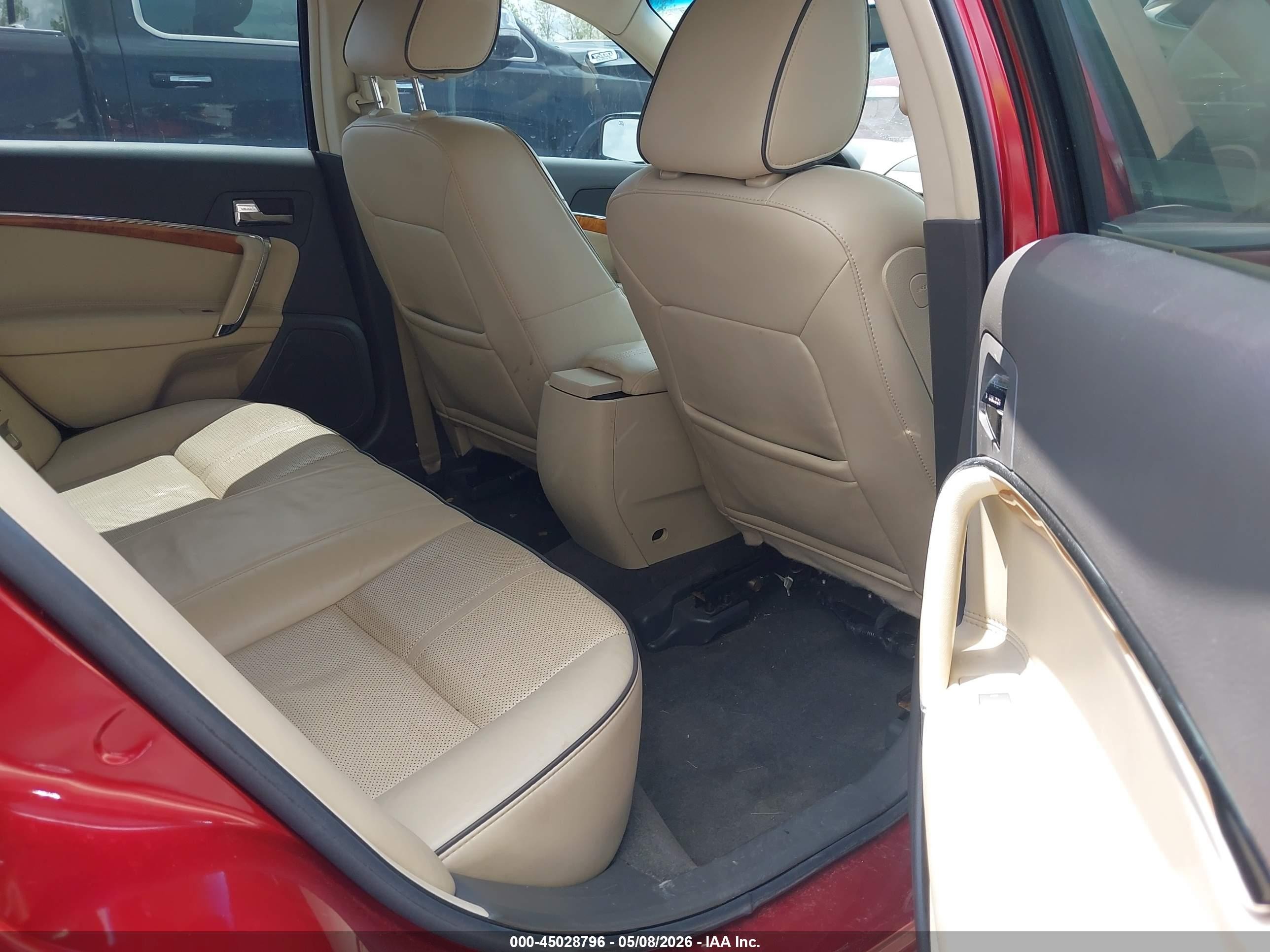 2010 Lincoln Mkz   Red vin: 3LNHL2GC6AR750179