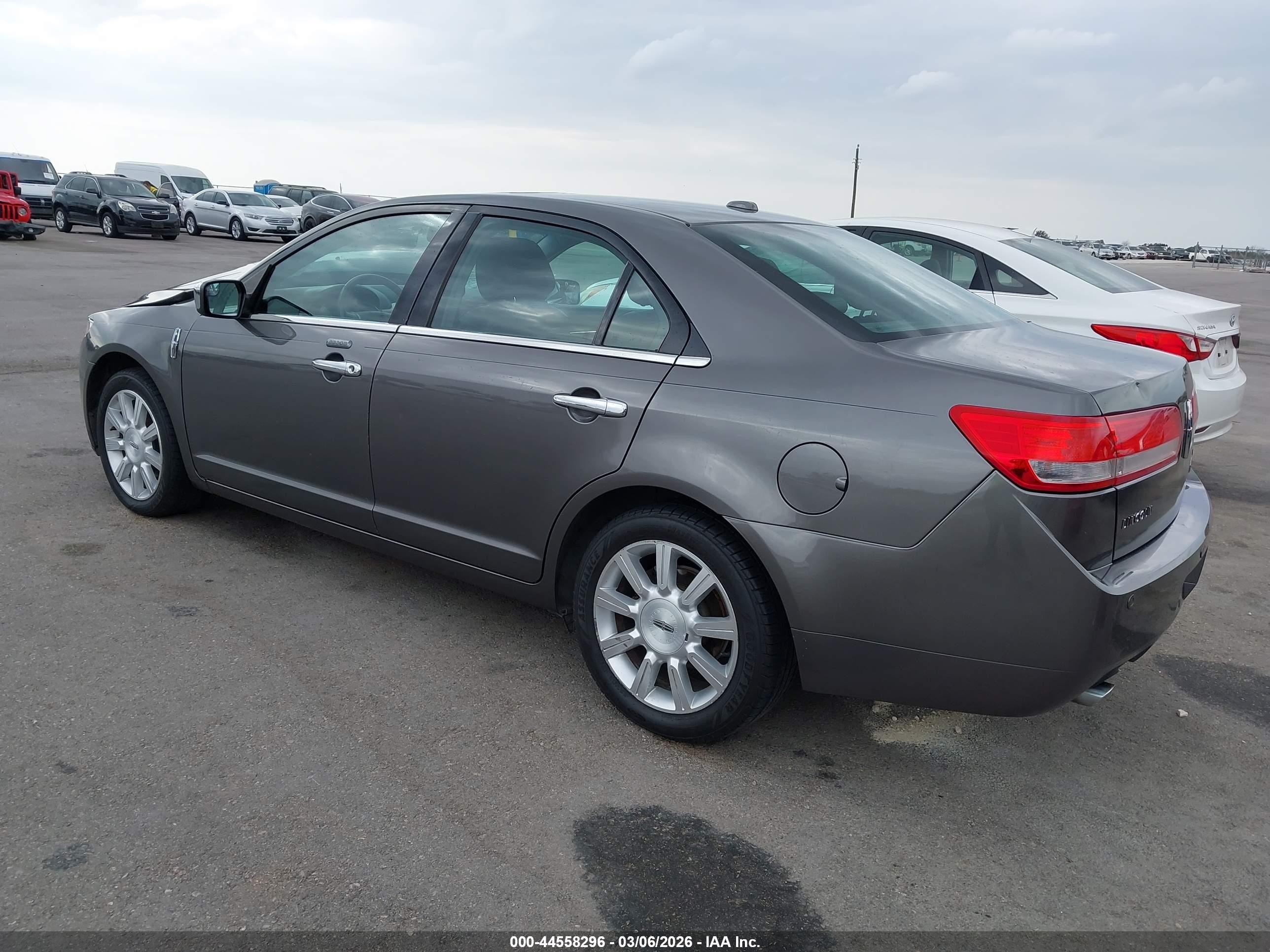 2011 Lincoln Mkz   Gray vin: 3LNHL2GC6BR773141