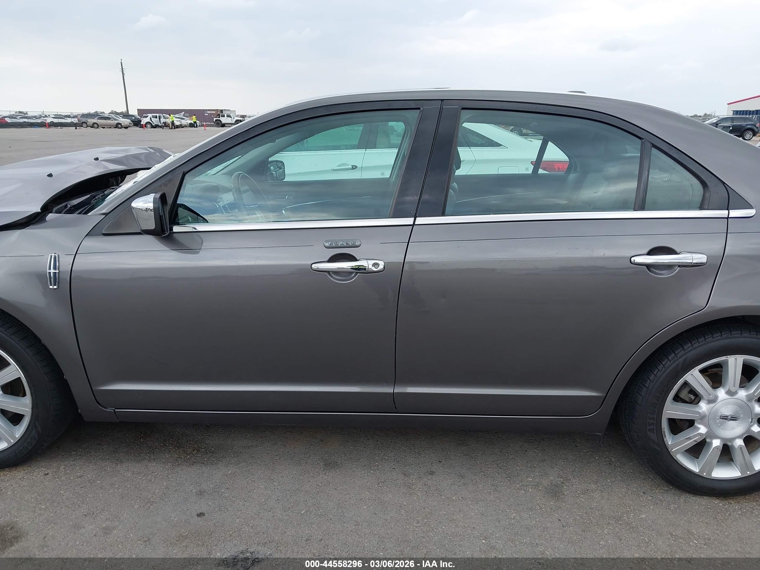 2011 Lincoln Mkz   Gray vin: 3LNHL2GC6BR773141
