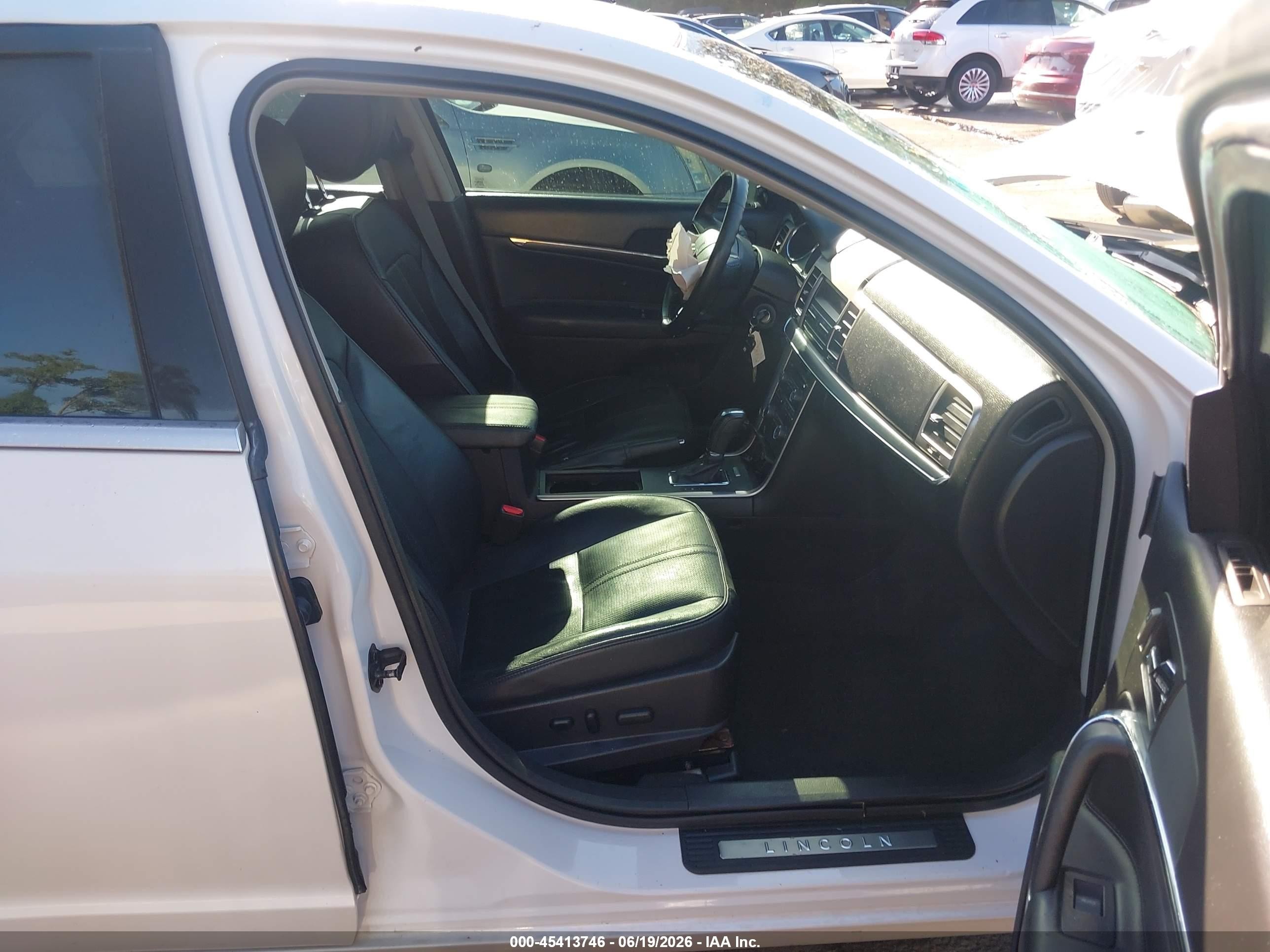 2011 Lincoln Mkz   White vin: 3LNHL2GC6BR774435